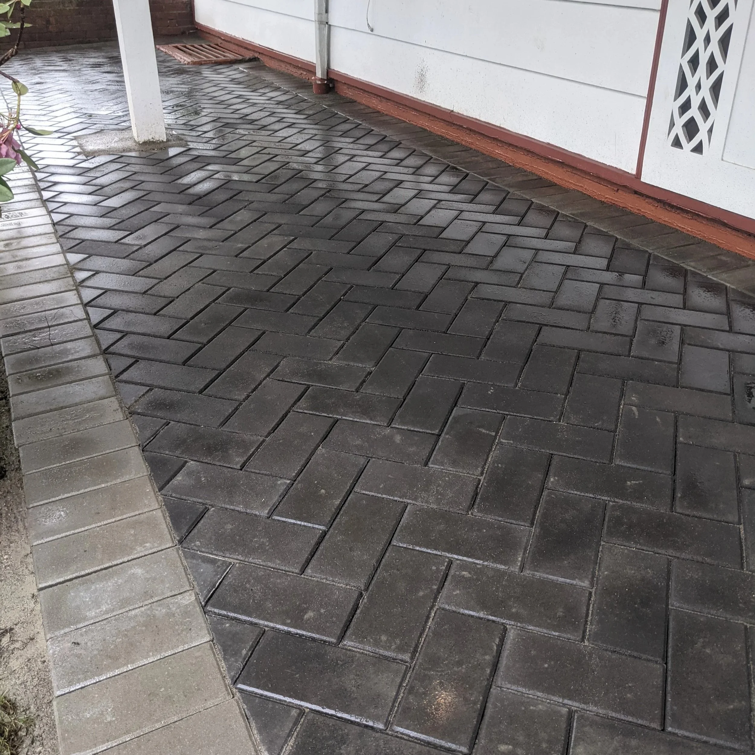 Newstone Classic Standard Series paver patio - New Westminster