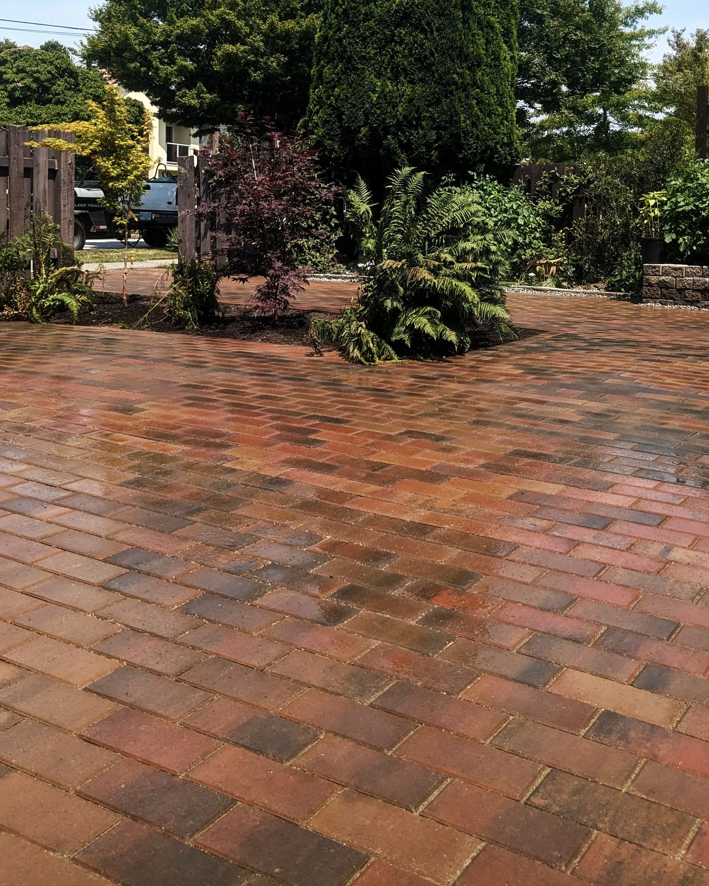 Newstone Classic Standard Series paver patio - New Westminster