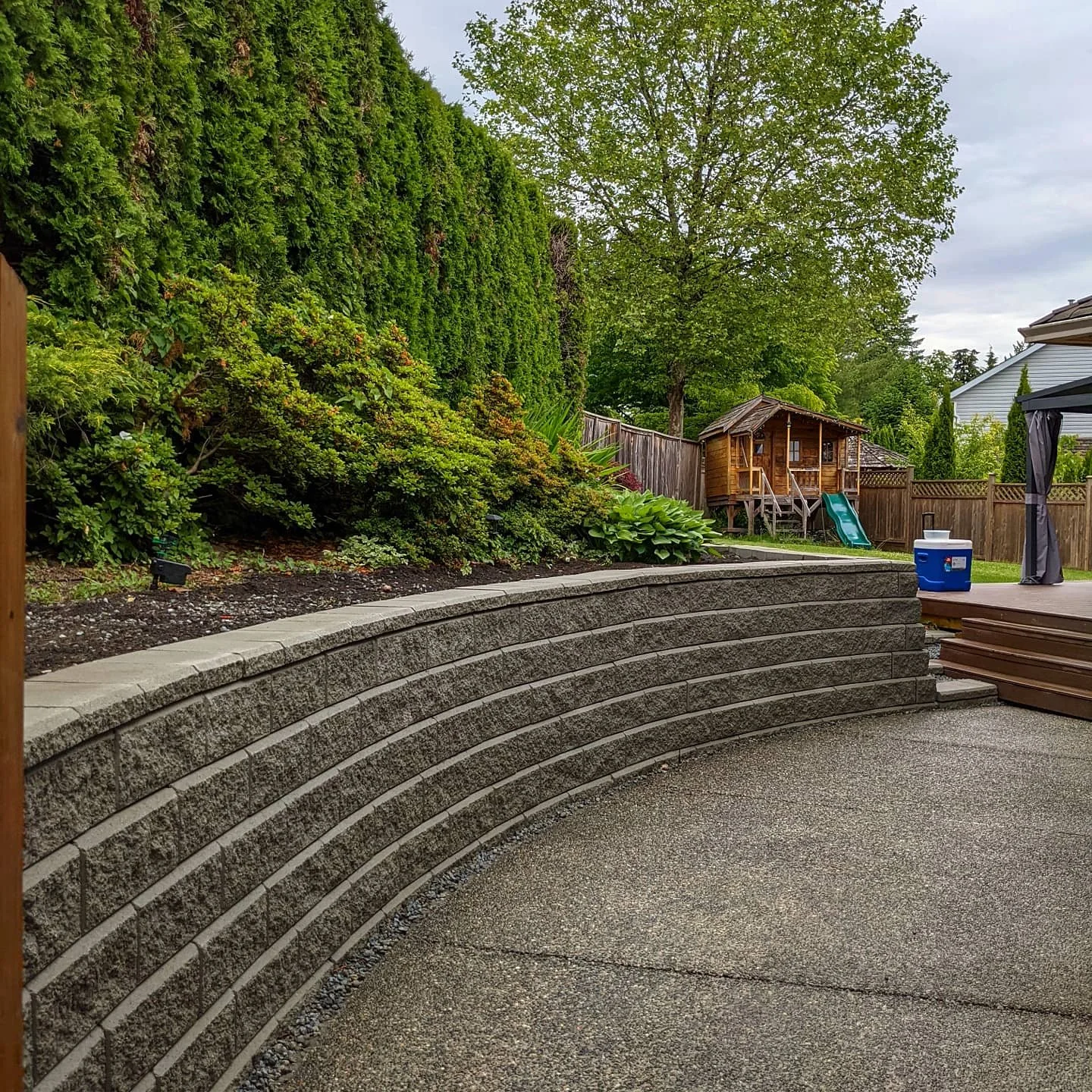 Curved Allan Block retaining wall - Coquitlam