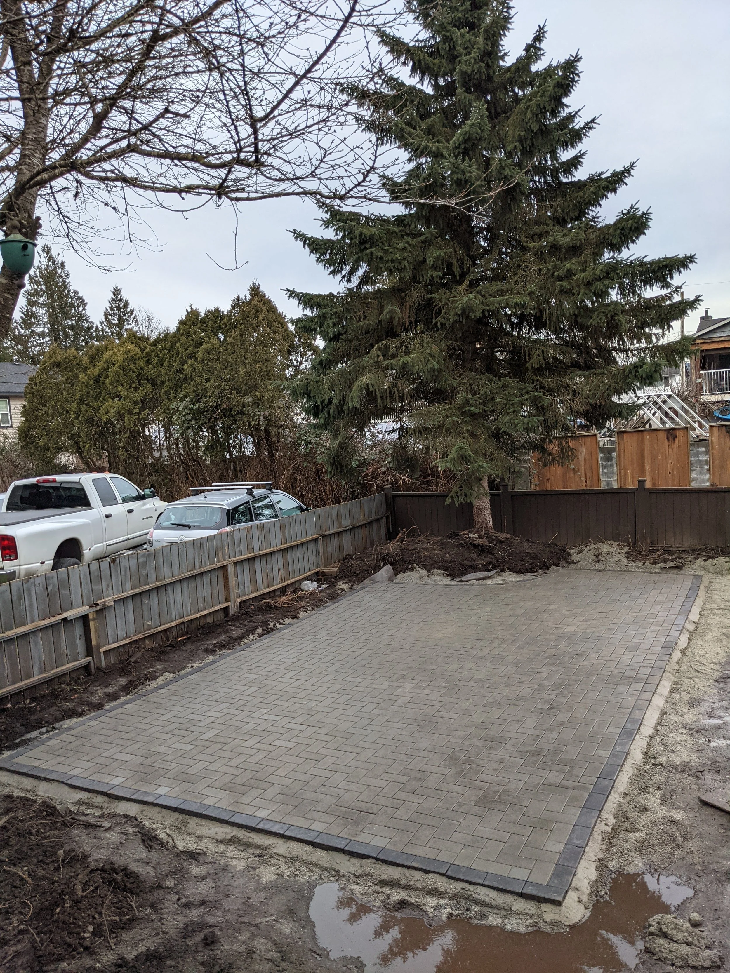 Newstone Classic Standard Series paver patio - Port Coquitlam