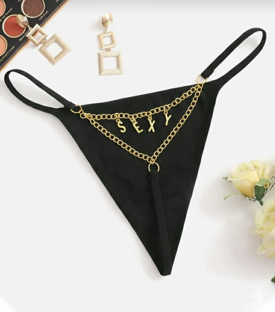 Tanga negra con letras