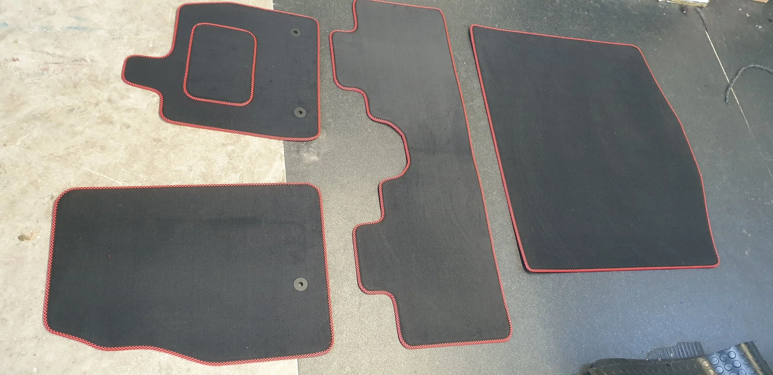 Mustang Mach-E Premium Floor Mat Set