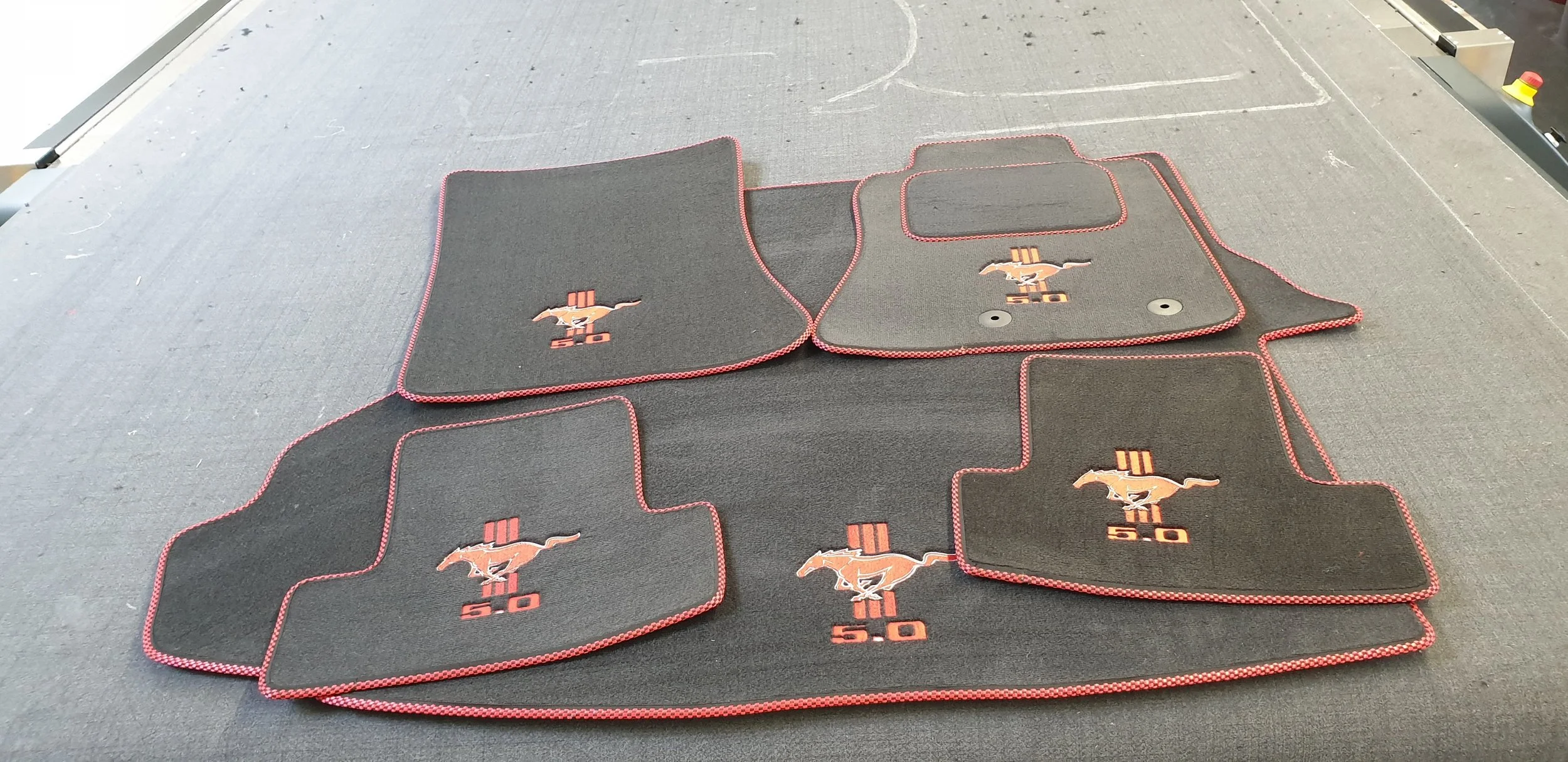 6th Gen S550 RHD Mustang SET OF 4 MATS AND MATCHING BOOT MAT.