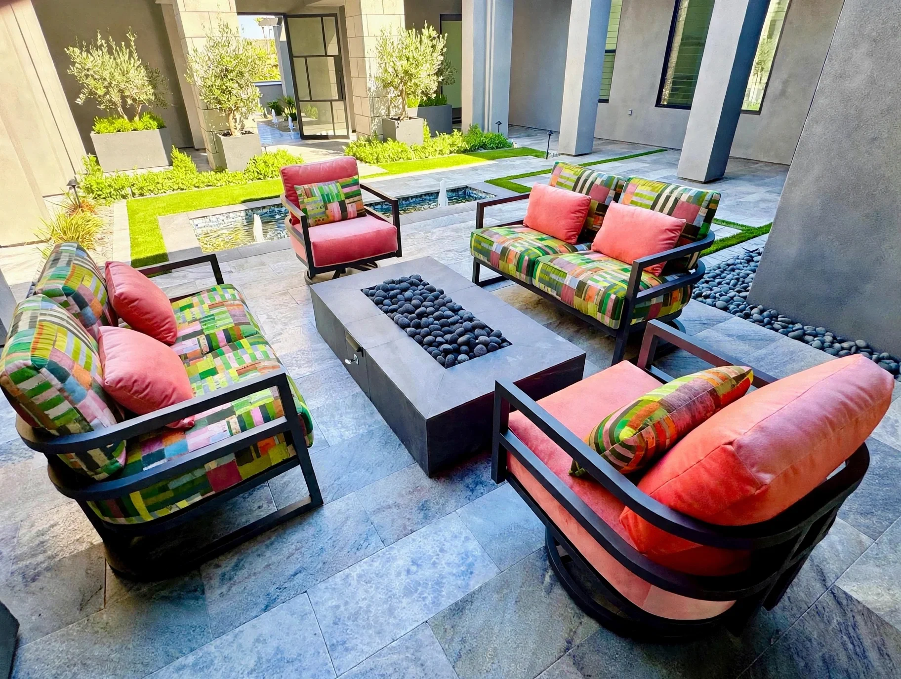 ranchgate_final_09_firepit_courtyard.webp