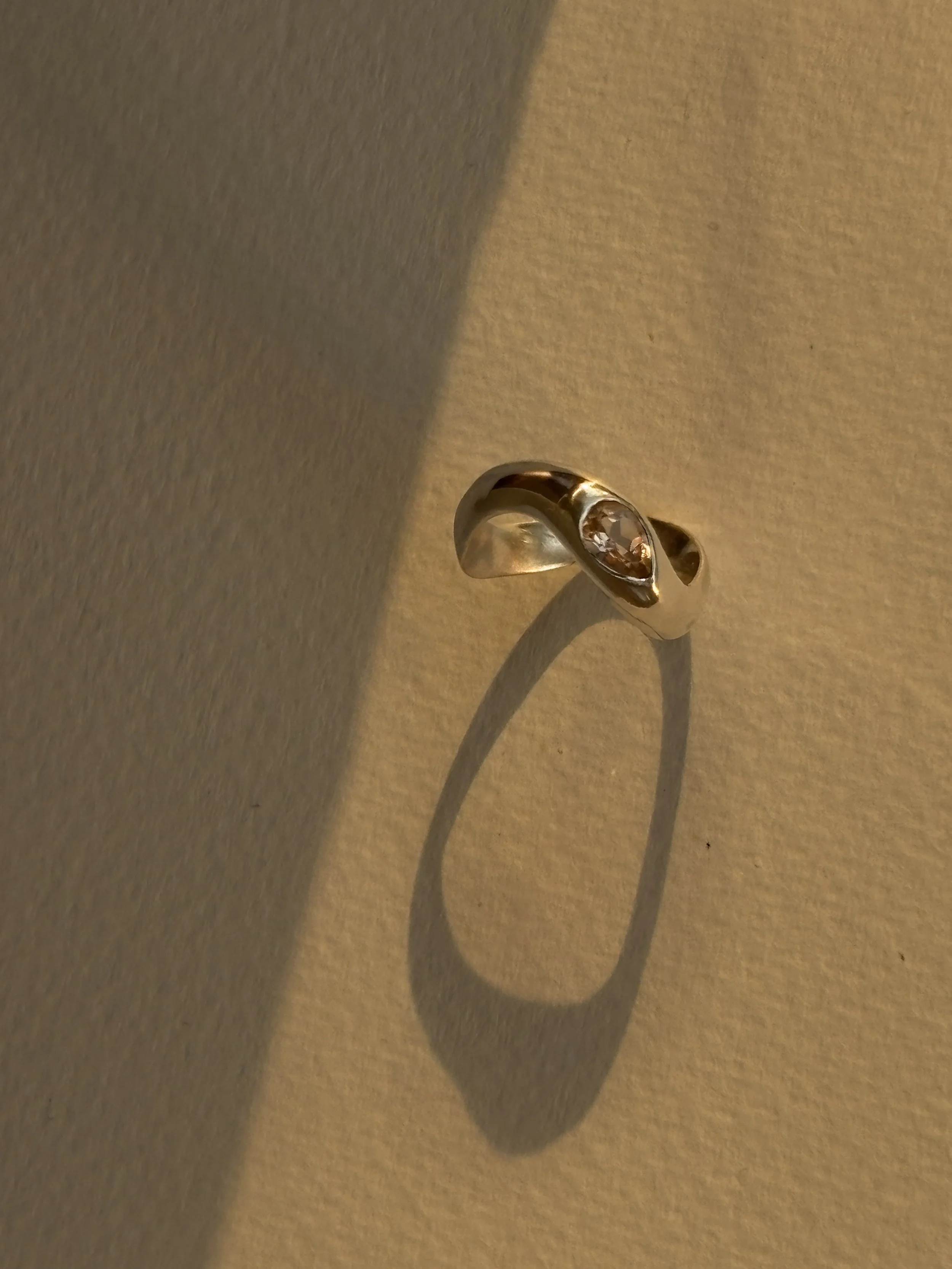 Bague or et argent avec pierre fine.JPG