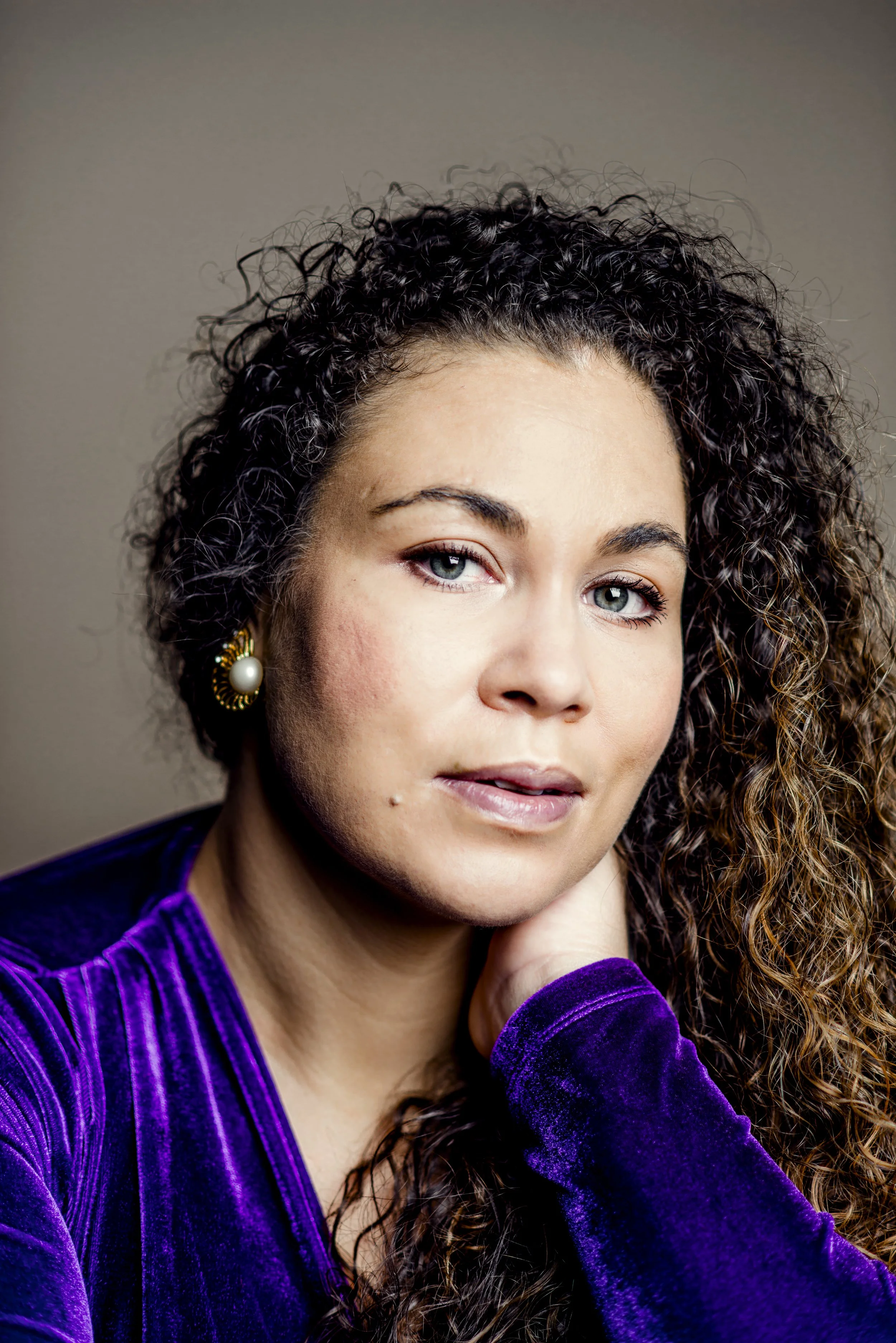 Portrait, Foto by Erika Hebbert