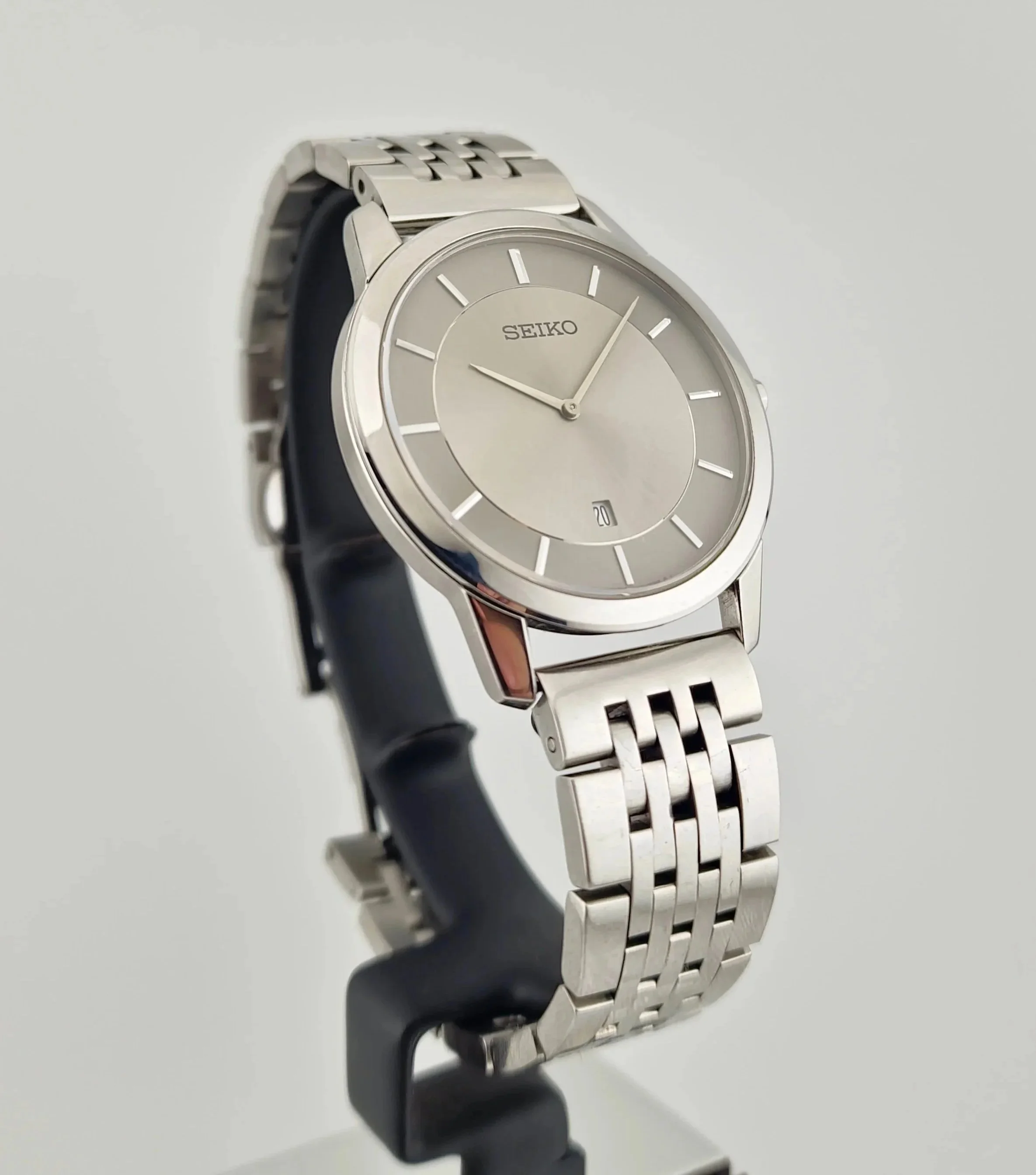 Seiko Classic Slimline