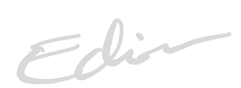 Der Name 'Edith' in grauer Schrift auf schwarzem Hintergrund