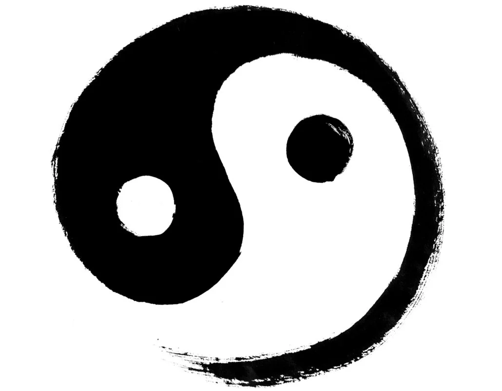 Simbolo del Yin e Yang, rappresentazione dell'equilibrio tra opposti.