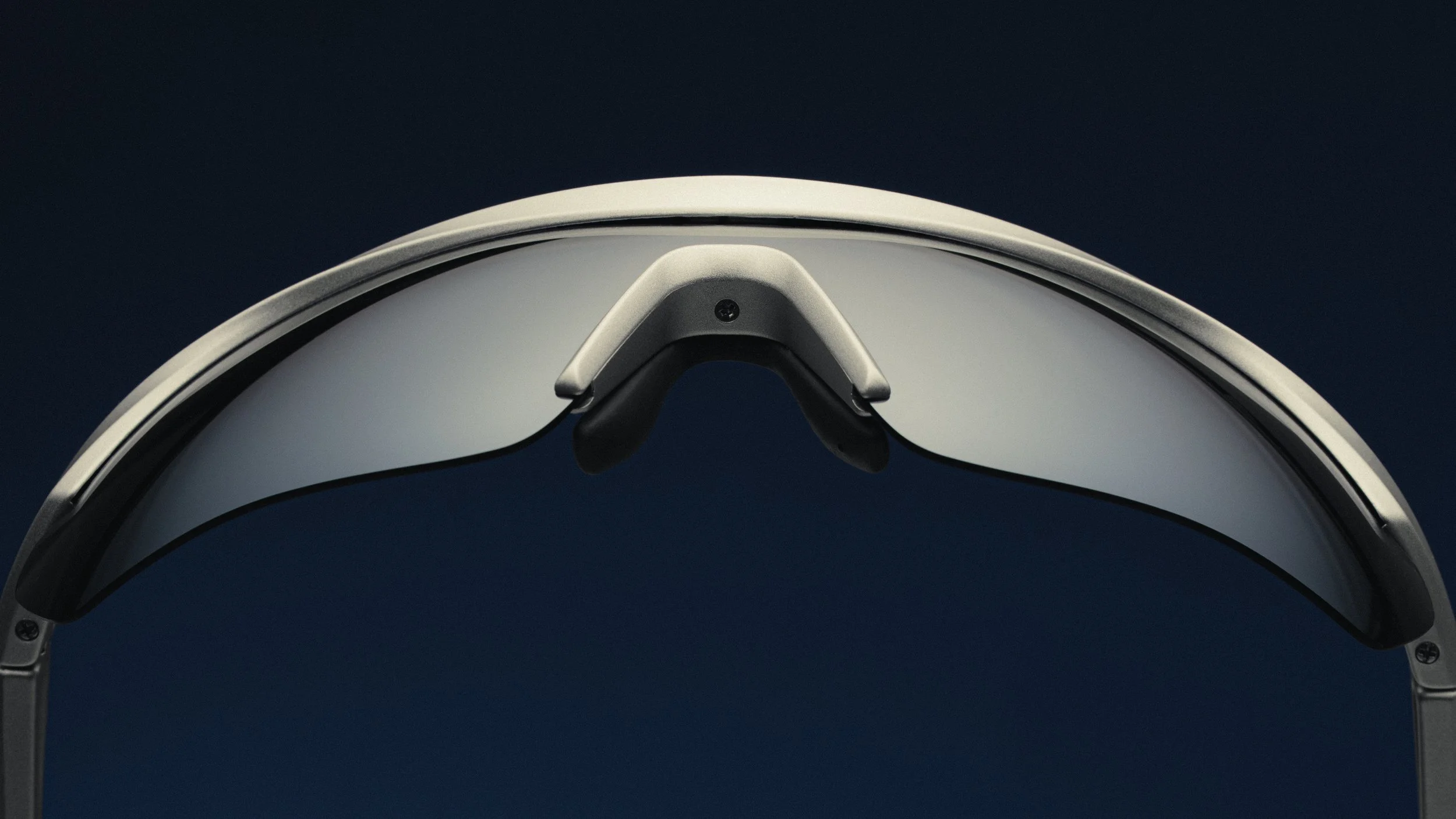 Oakley-2.jpg