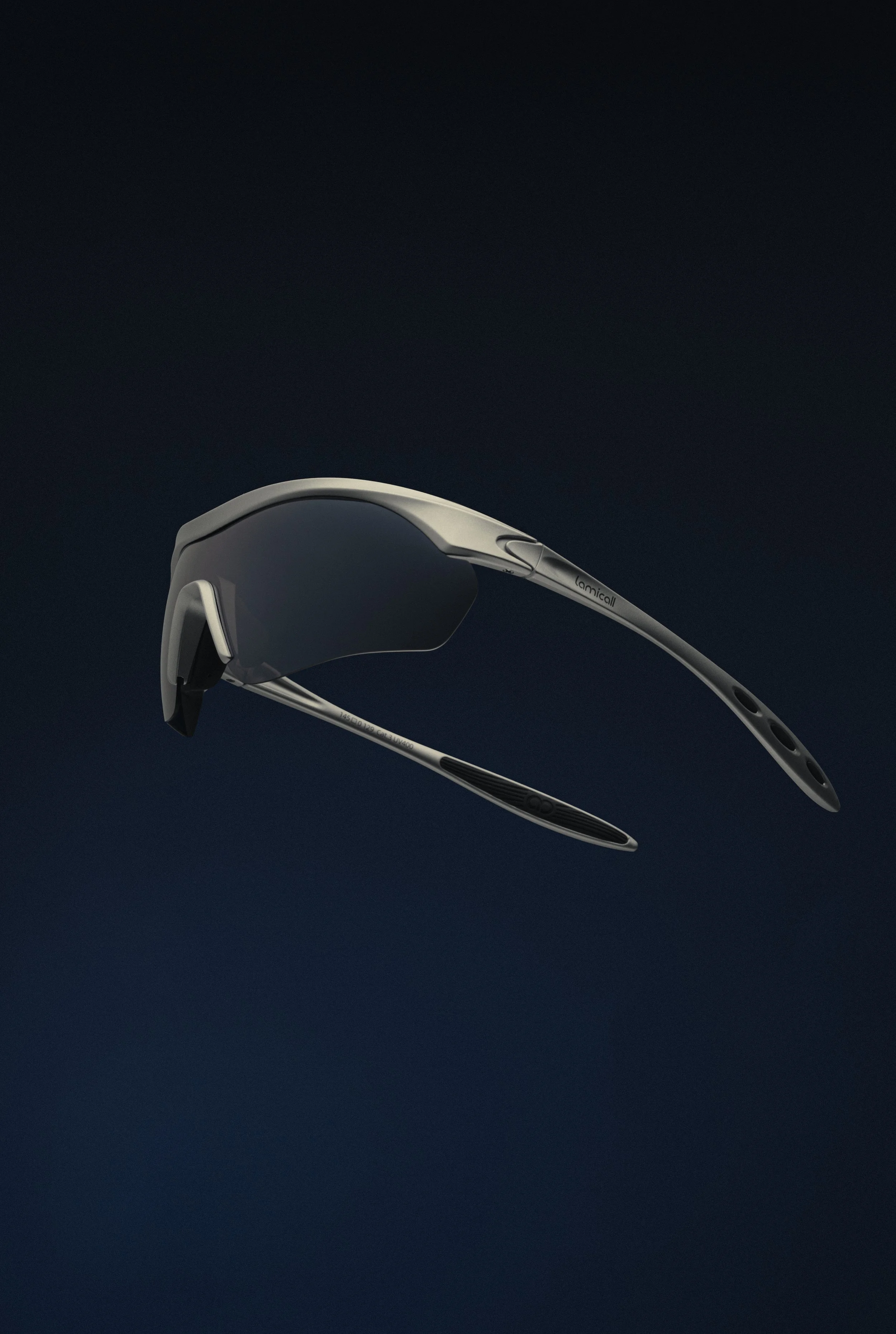 Oakley-1-2.jpg