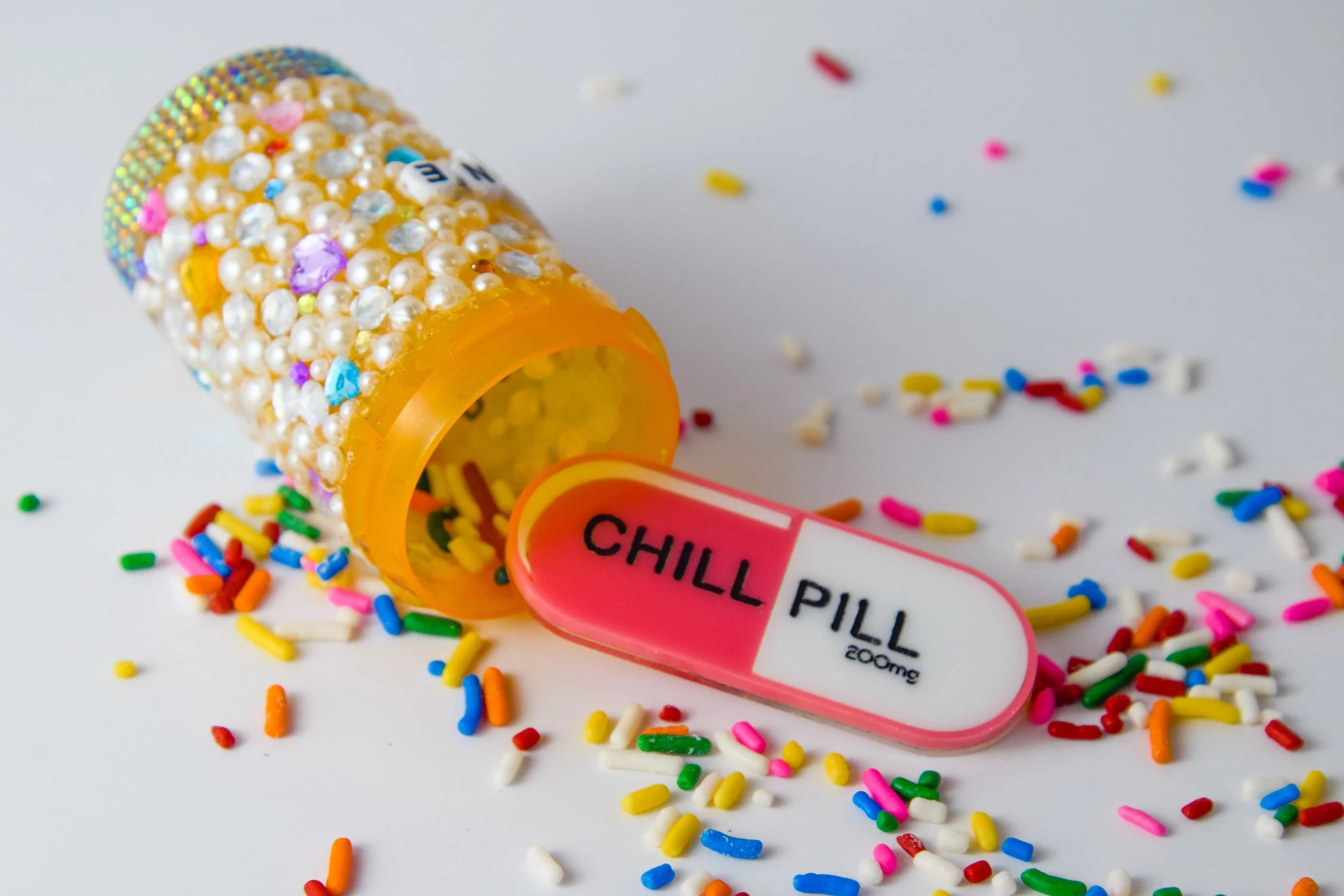 Chill Pill hair clip by So Camp! available now on NeonStreetGallery.com
.
UPDATE: due to a booking issue our pop-up gallery show will be from November 20th to the 22nd at The Studio Aspect in Radford!
.
@justsocamp @thestudioaspect #radford #nrv #sho