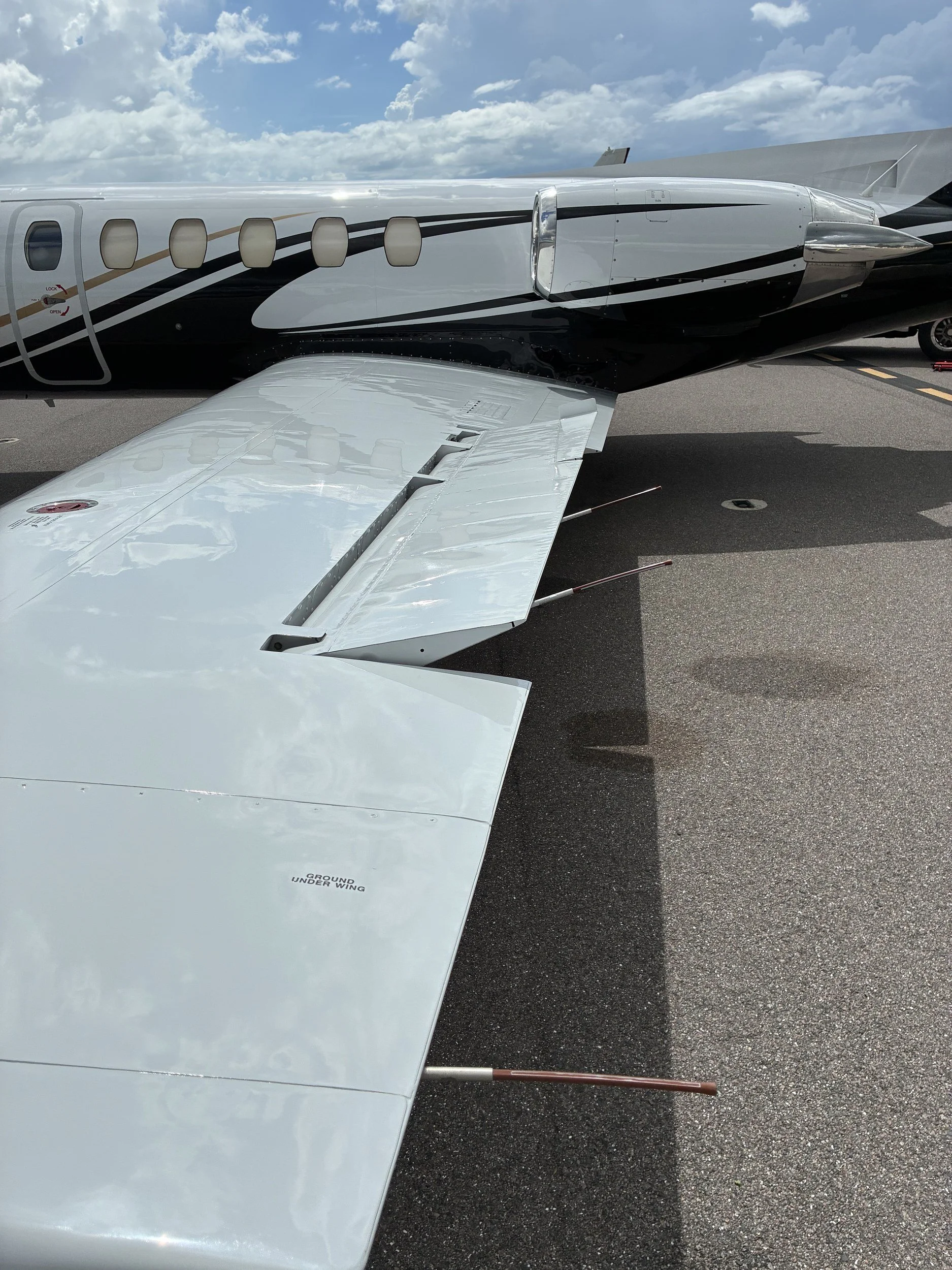 citation-ii-wing-and-fuselage.jpg