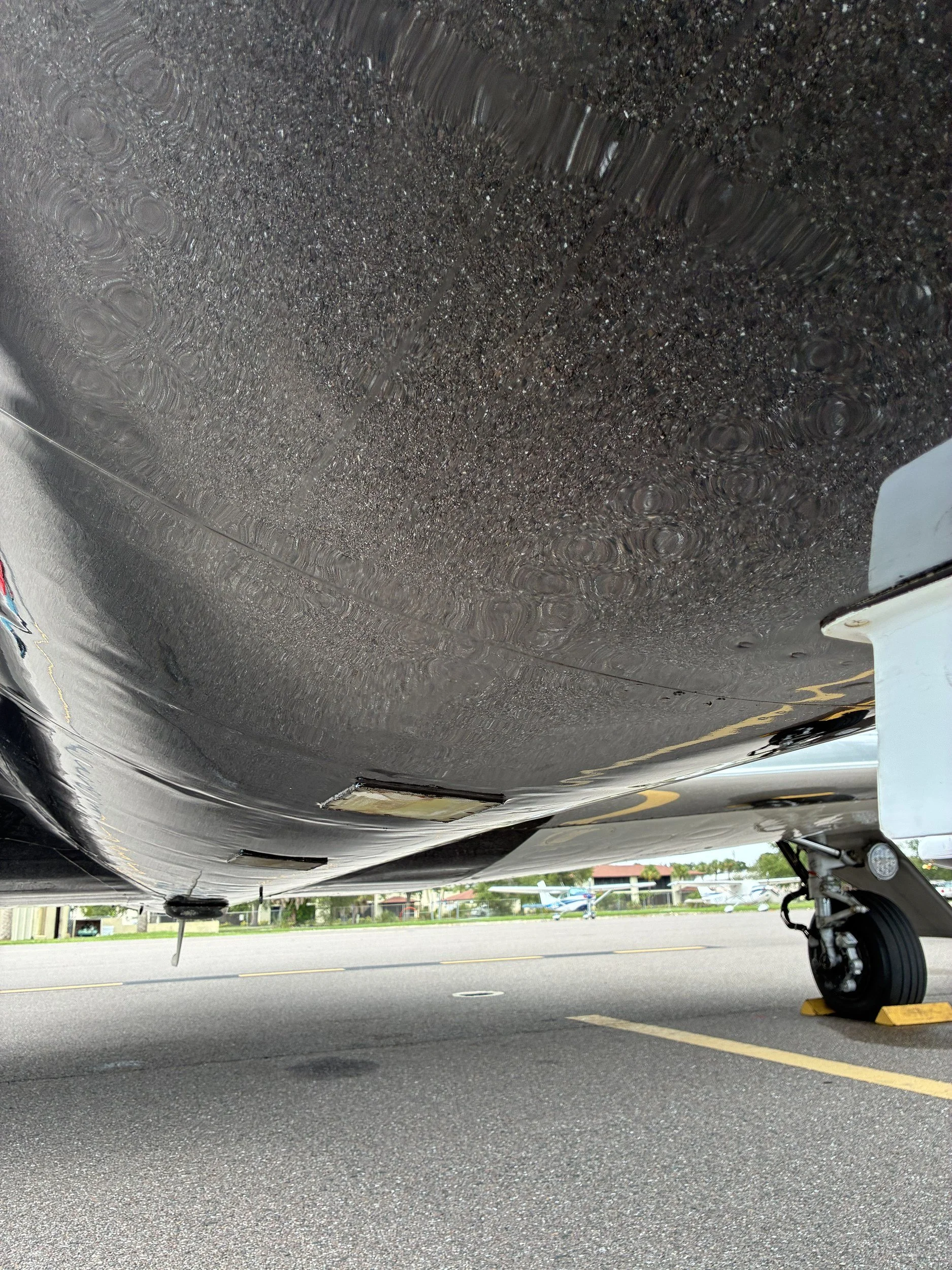 citation-ii-belly-and-main-gear.jpg