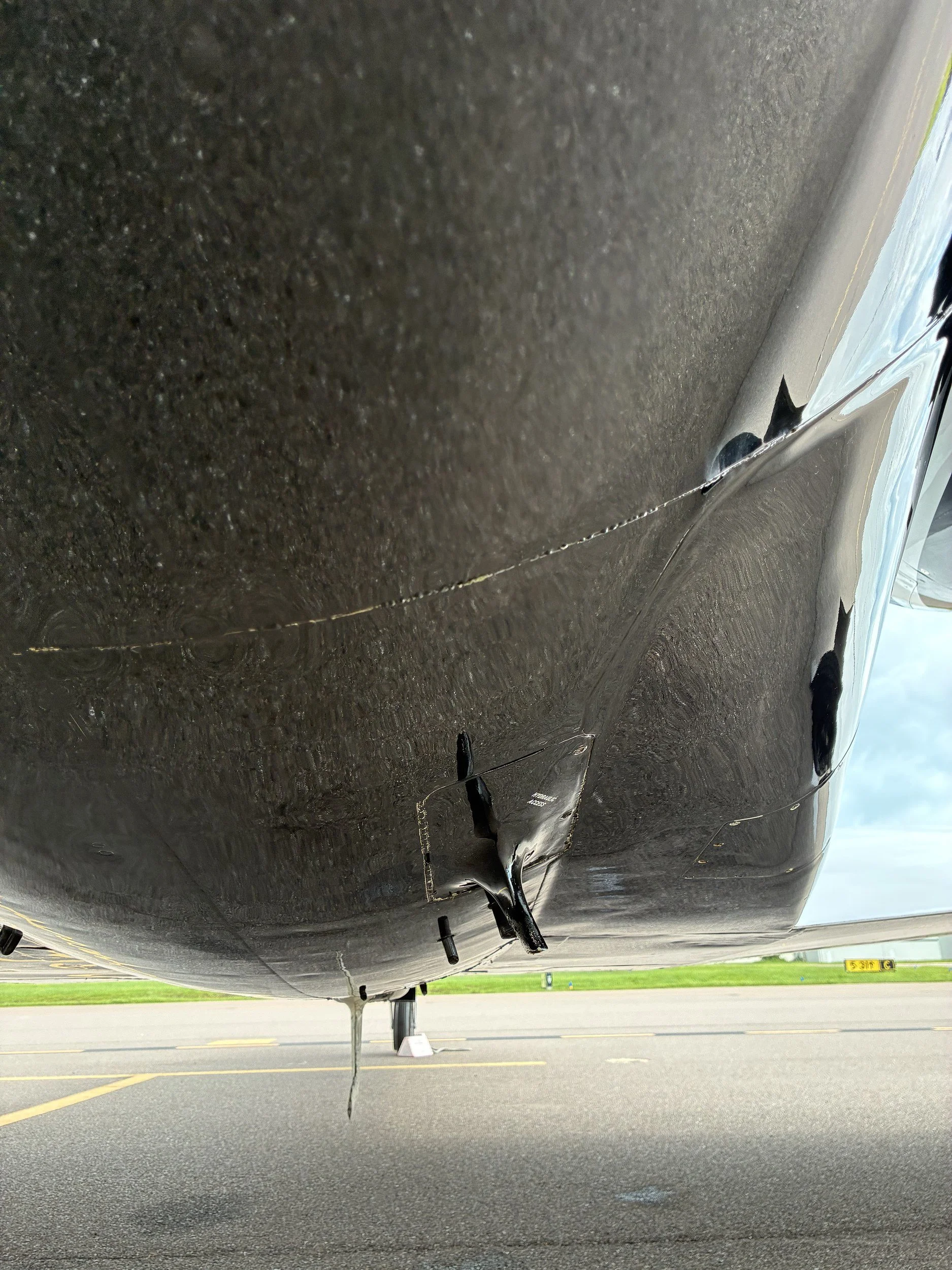 citation-ii-belly-underside.jpg