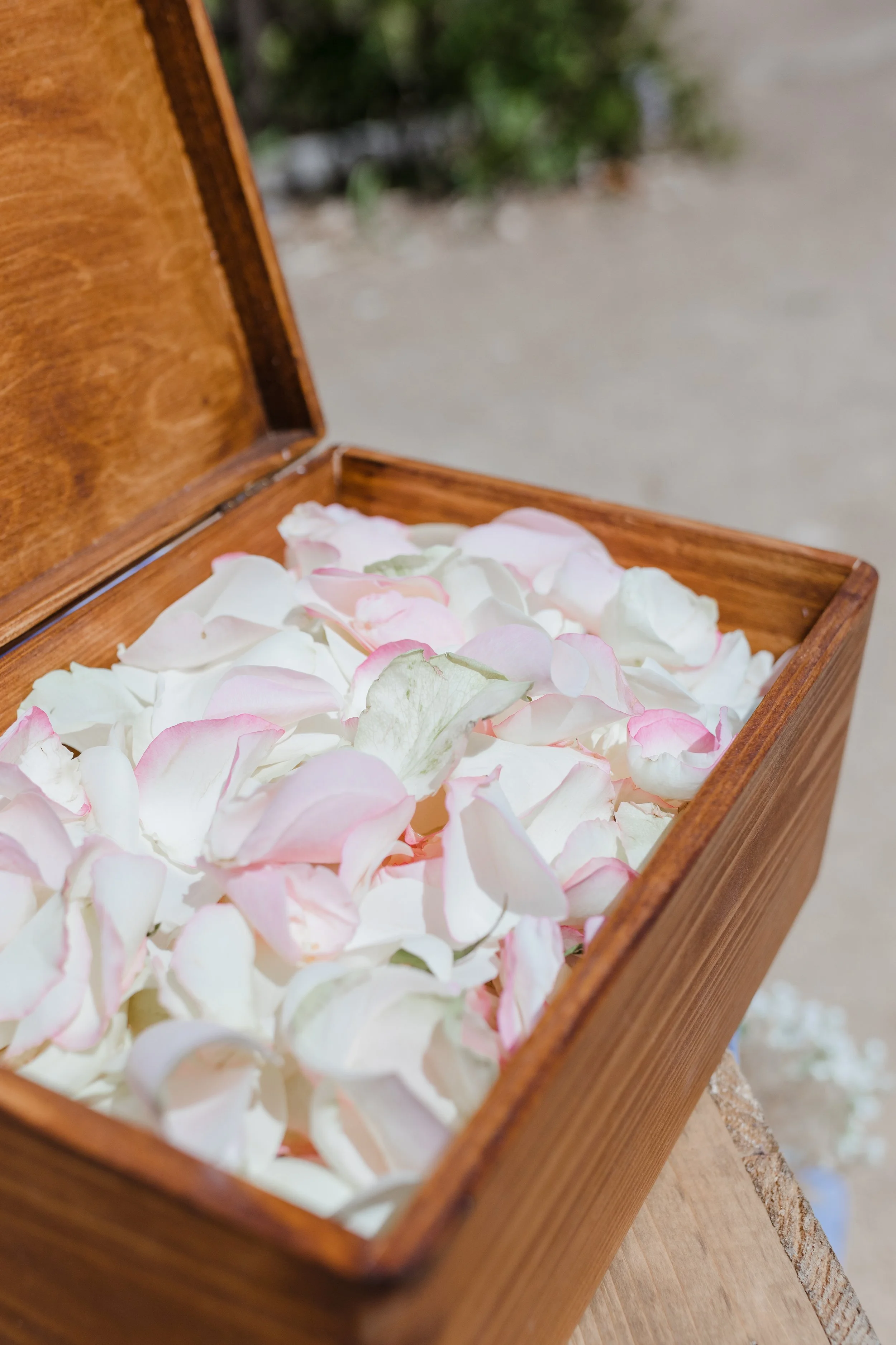 Wonderlands Wedding Decor Jersey Florist Stylist