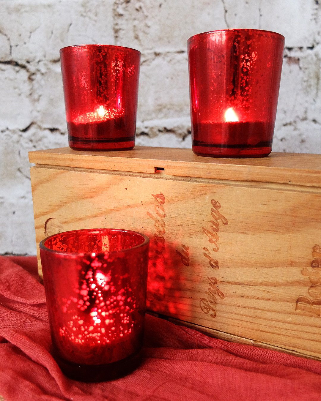 Red votive