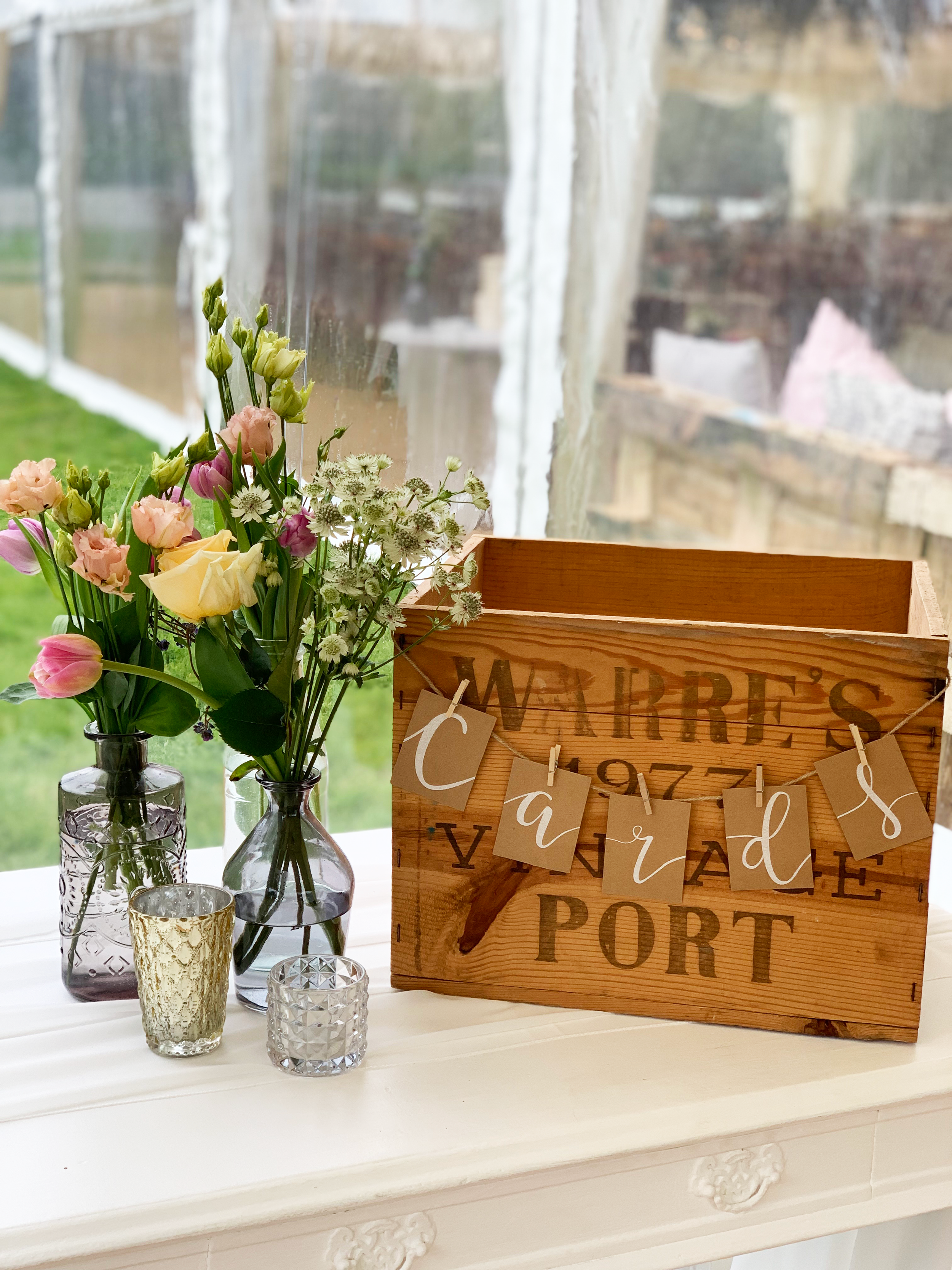 Wine cards box