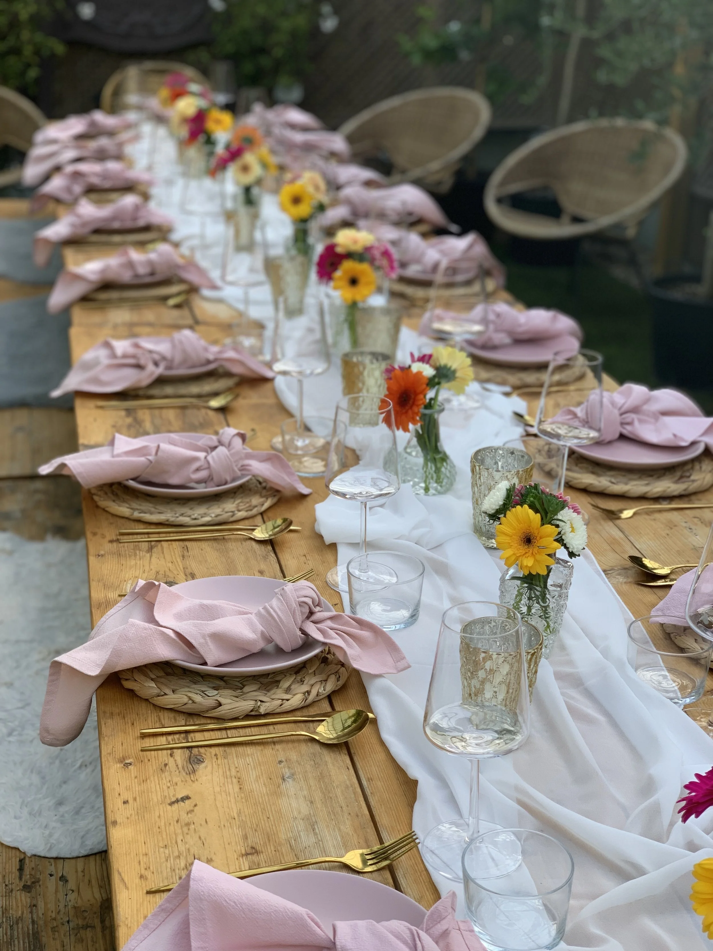 Dinner party decor & florist
