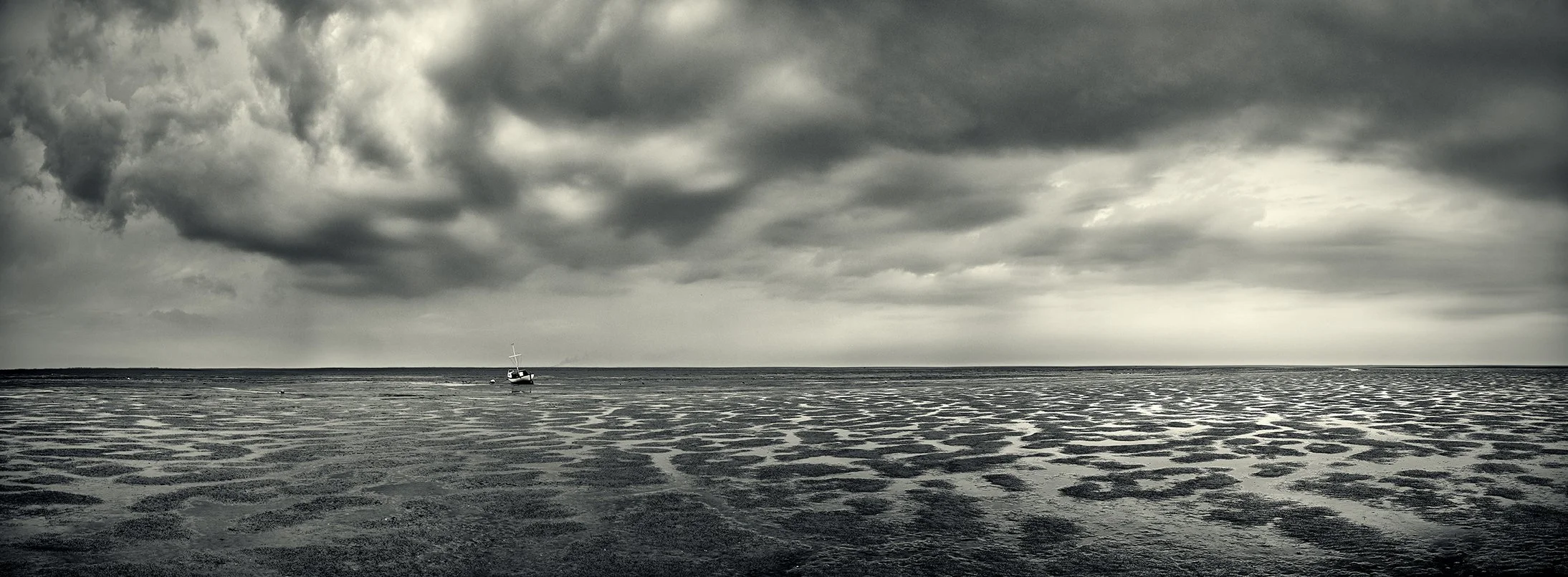 Snettisham Boat PAnB+W printcopy.jpg