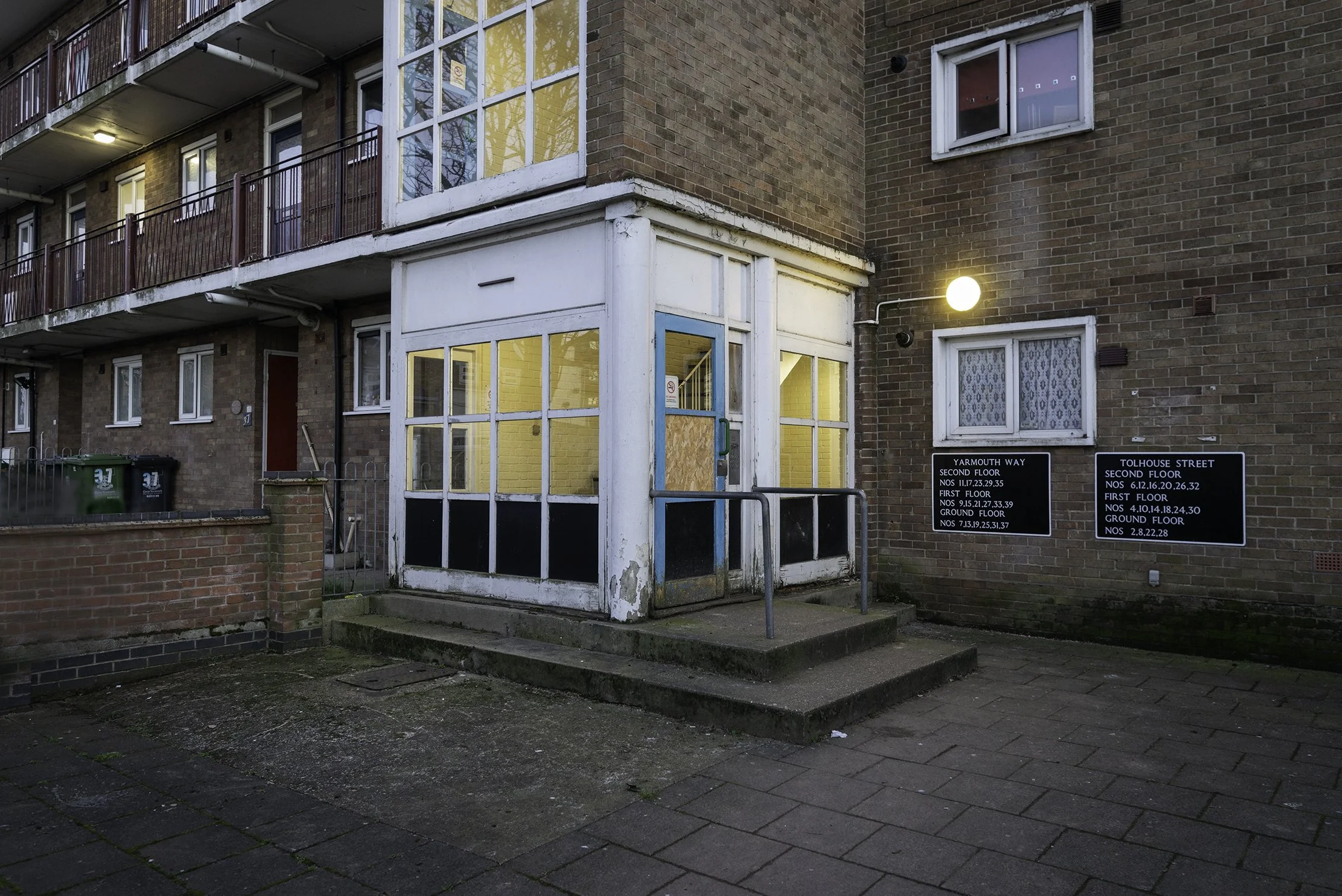 Entrance 02.jpg