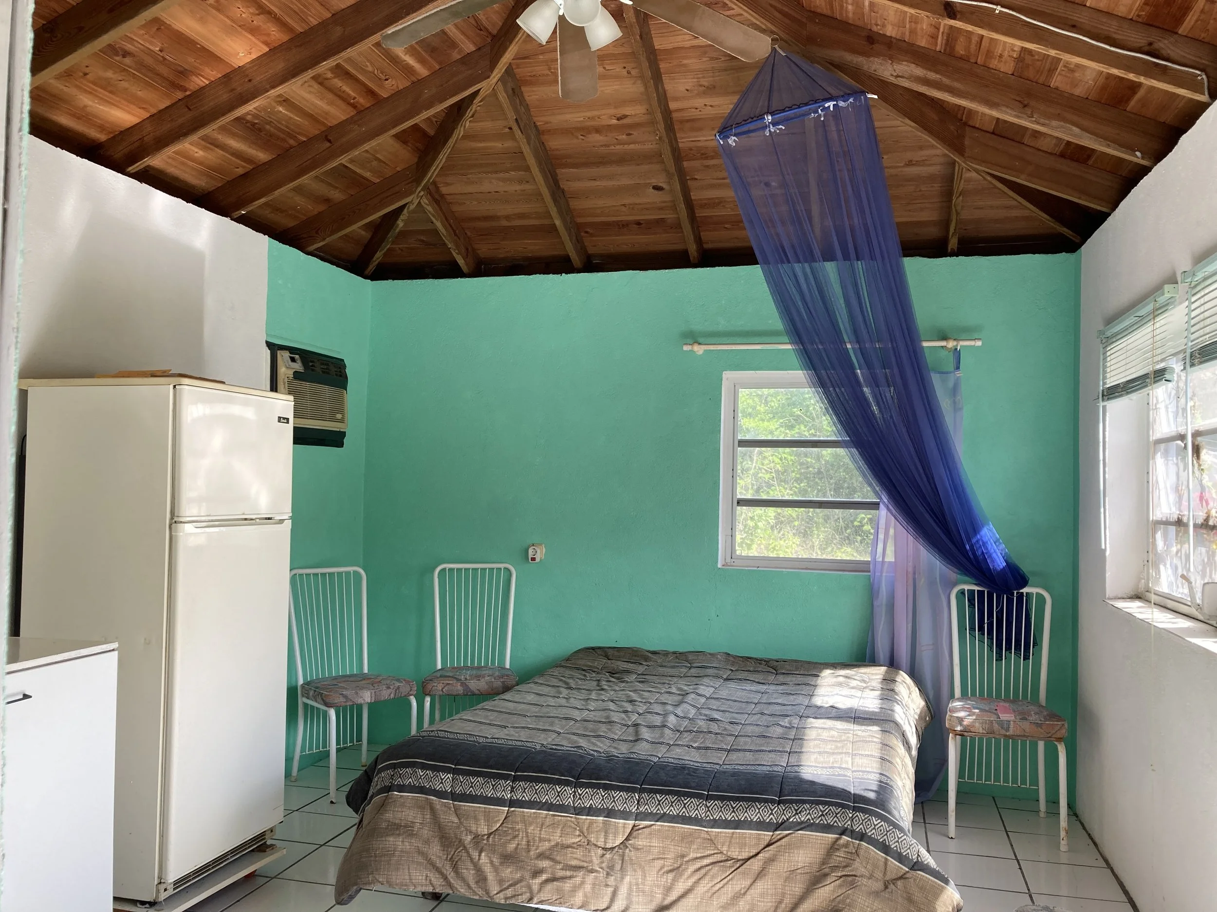 Bedroom_3.1.JPG