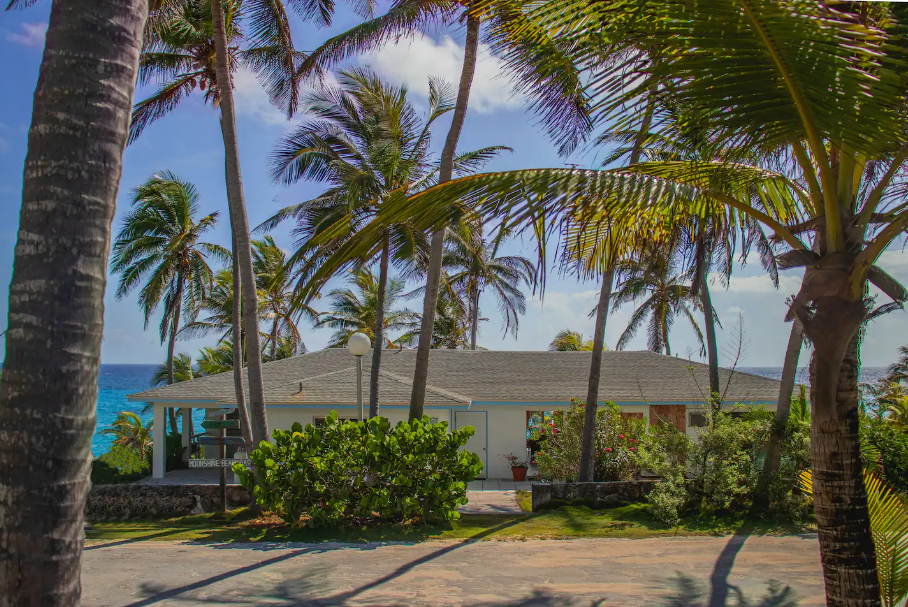 Dolphin House