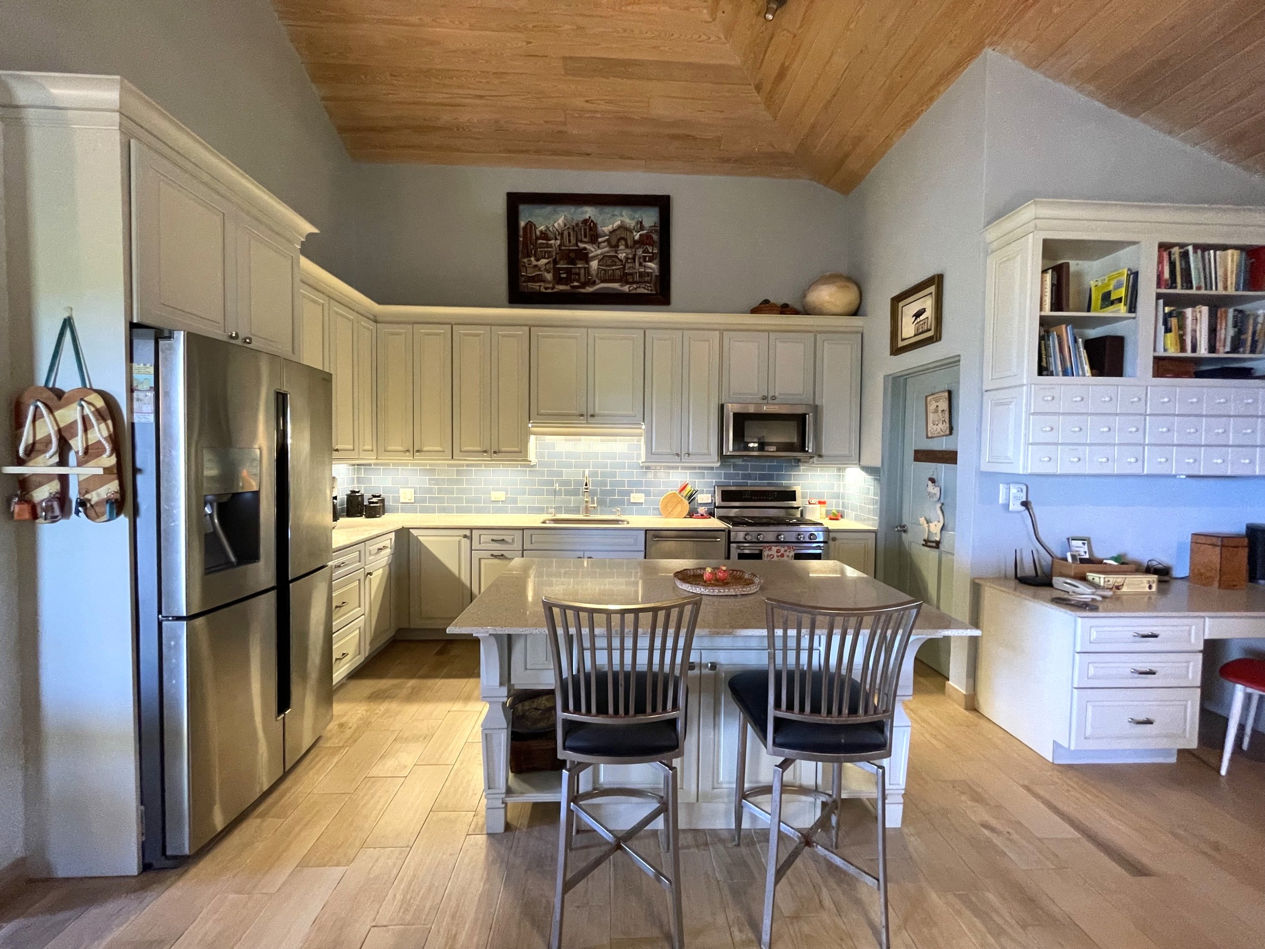 Kitchen.JPG