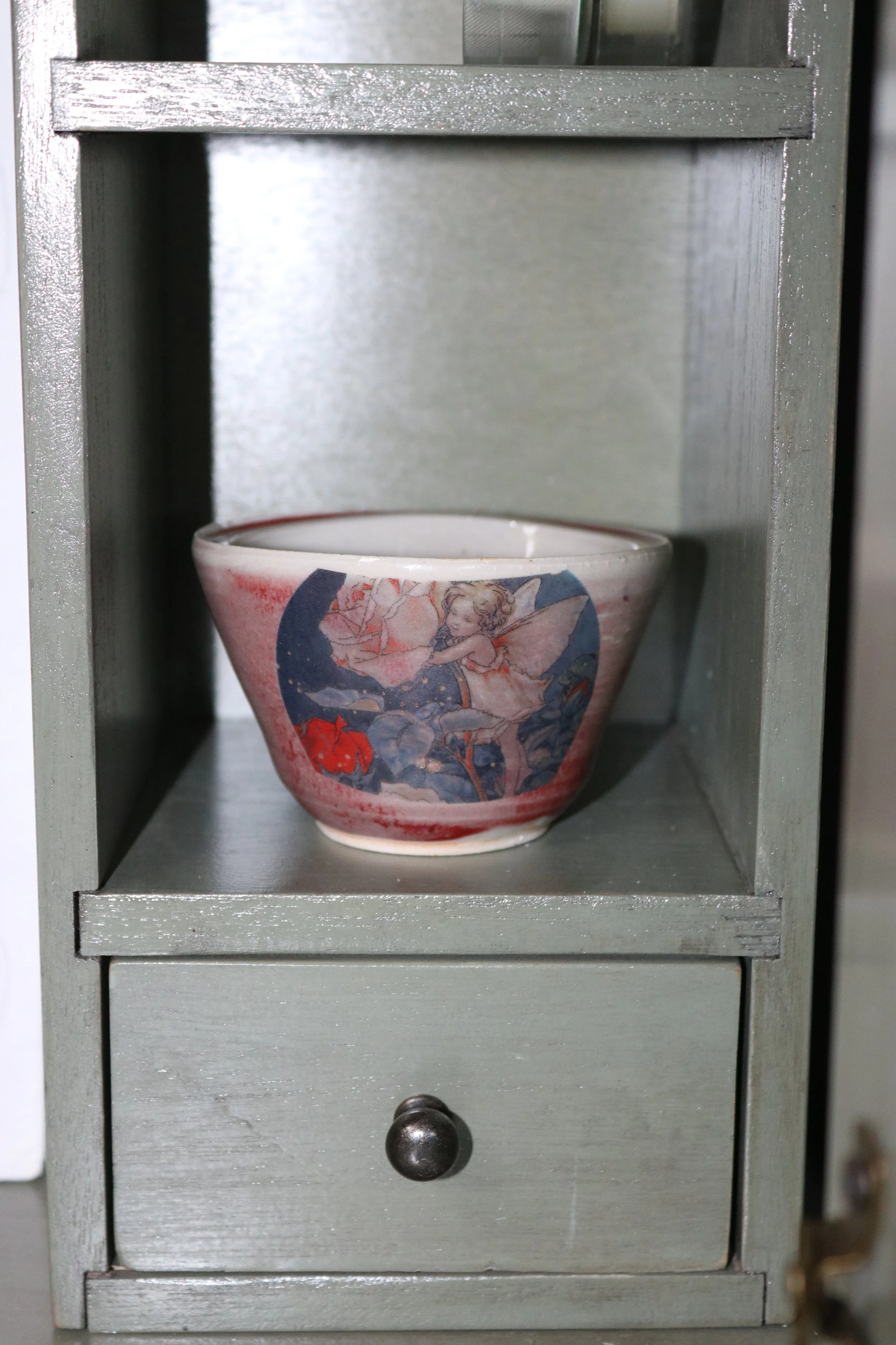 Red Thumb Cup