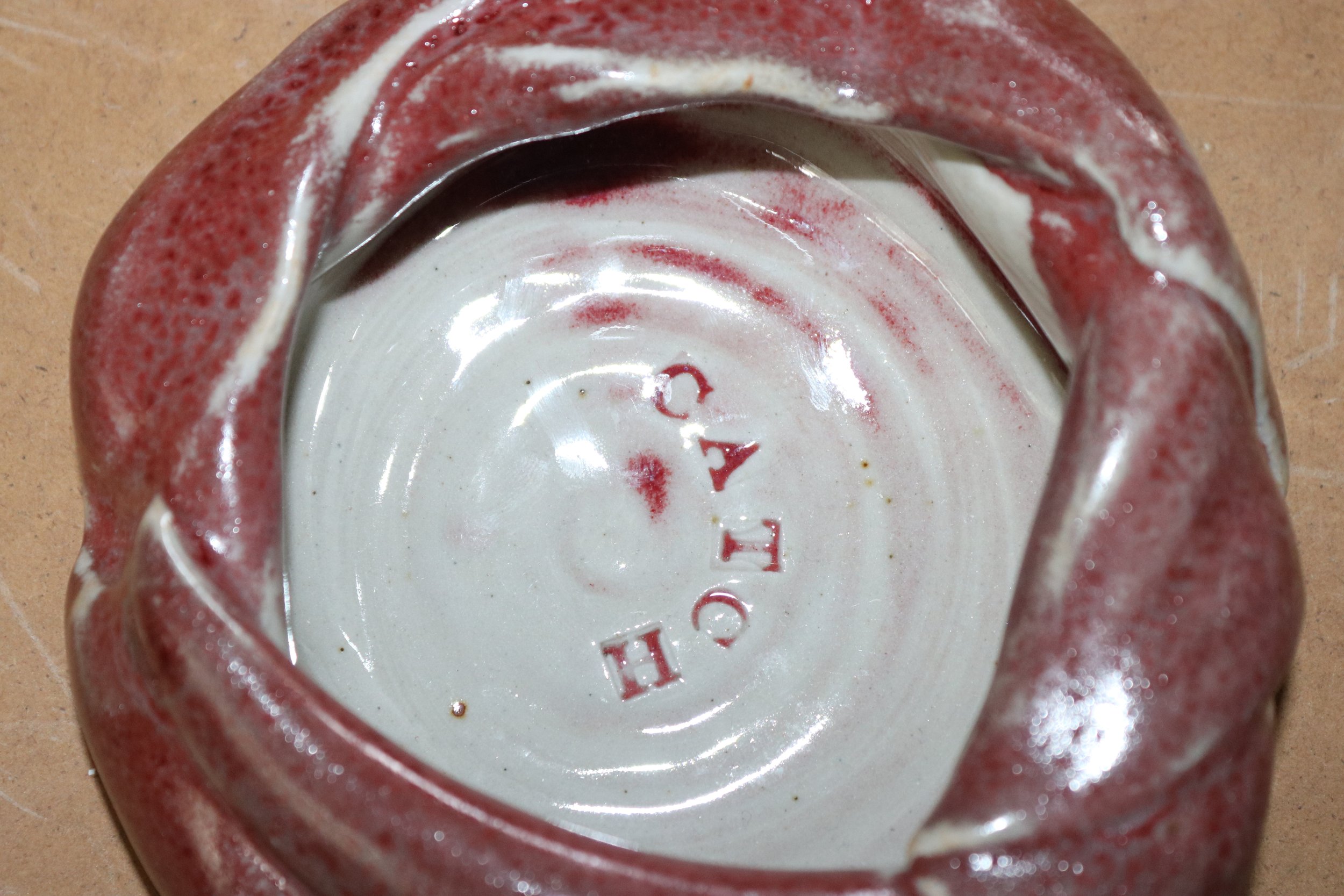 Red Catch Dish