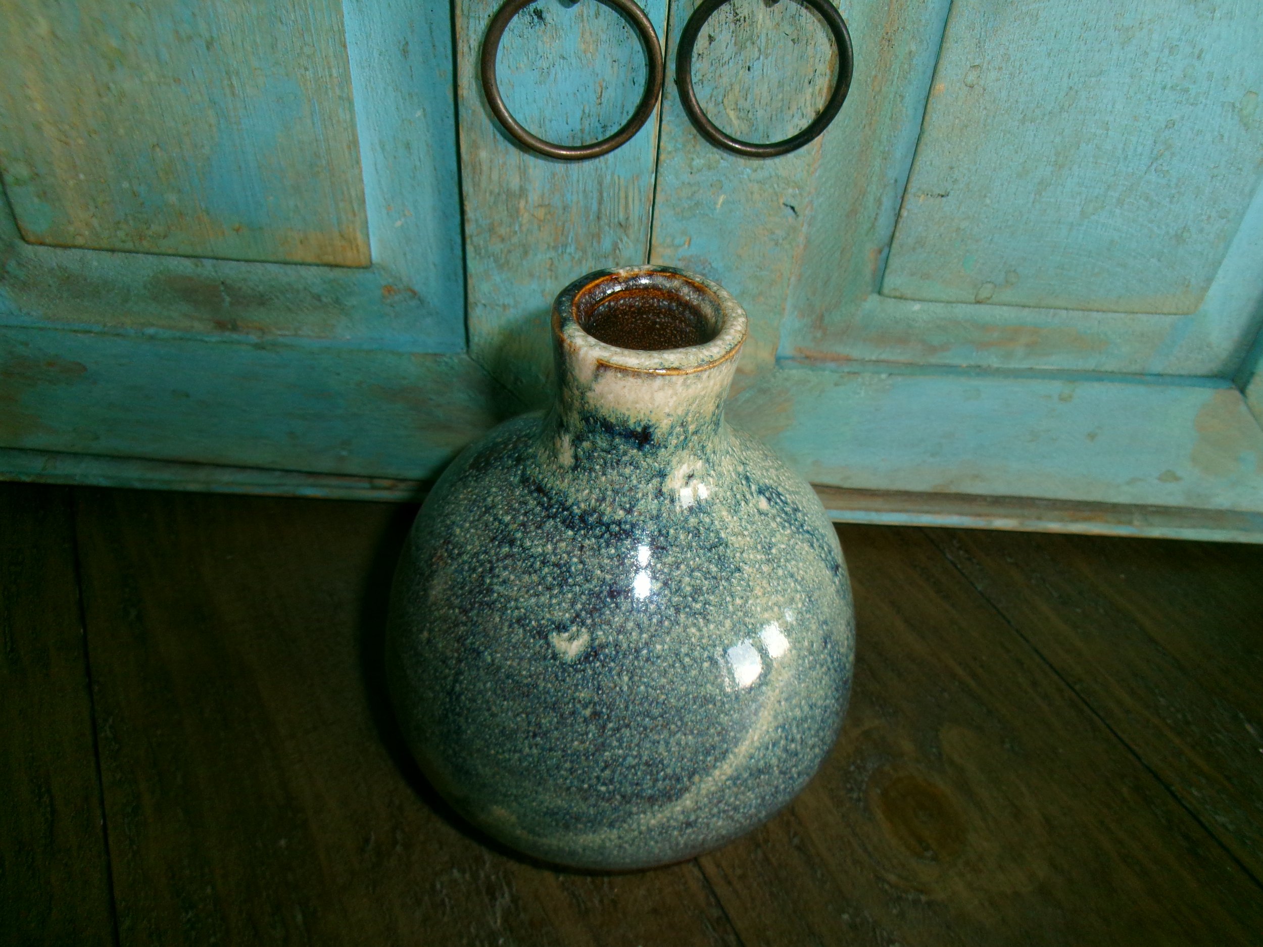 Light Brown Speckled Bottle
