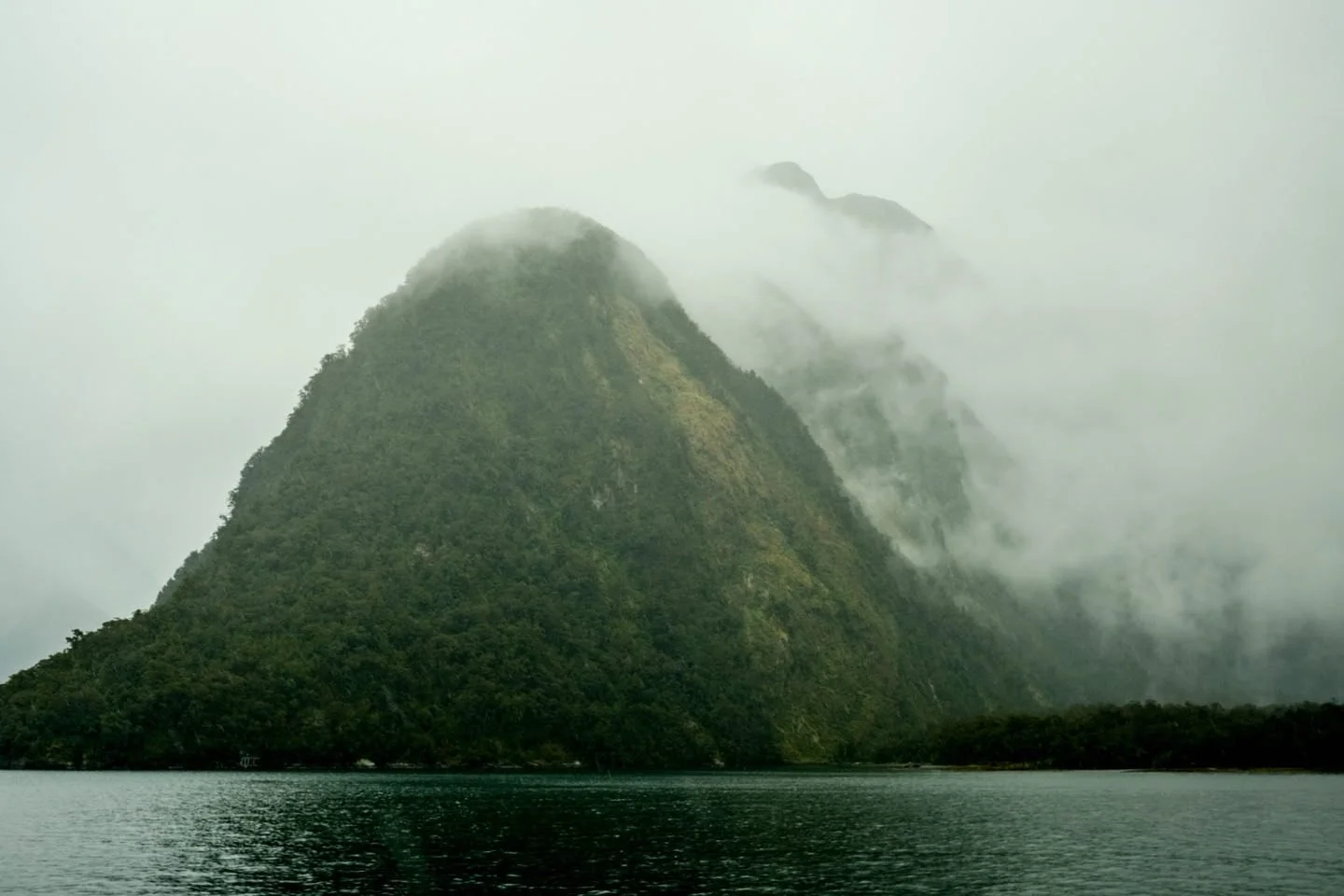 133_2026-03-27_milford-sound.jpg