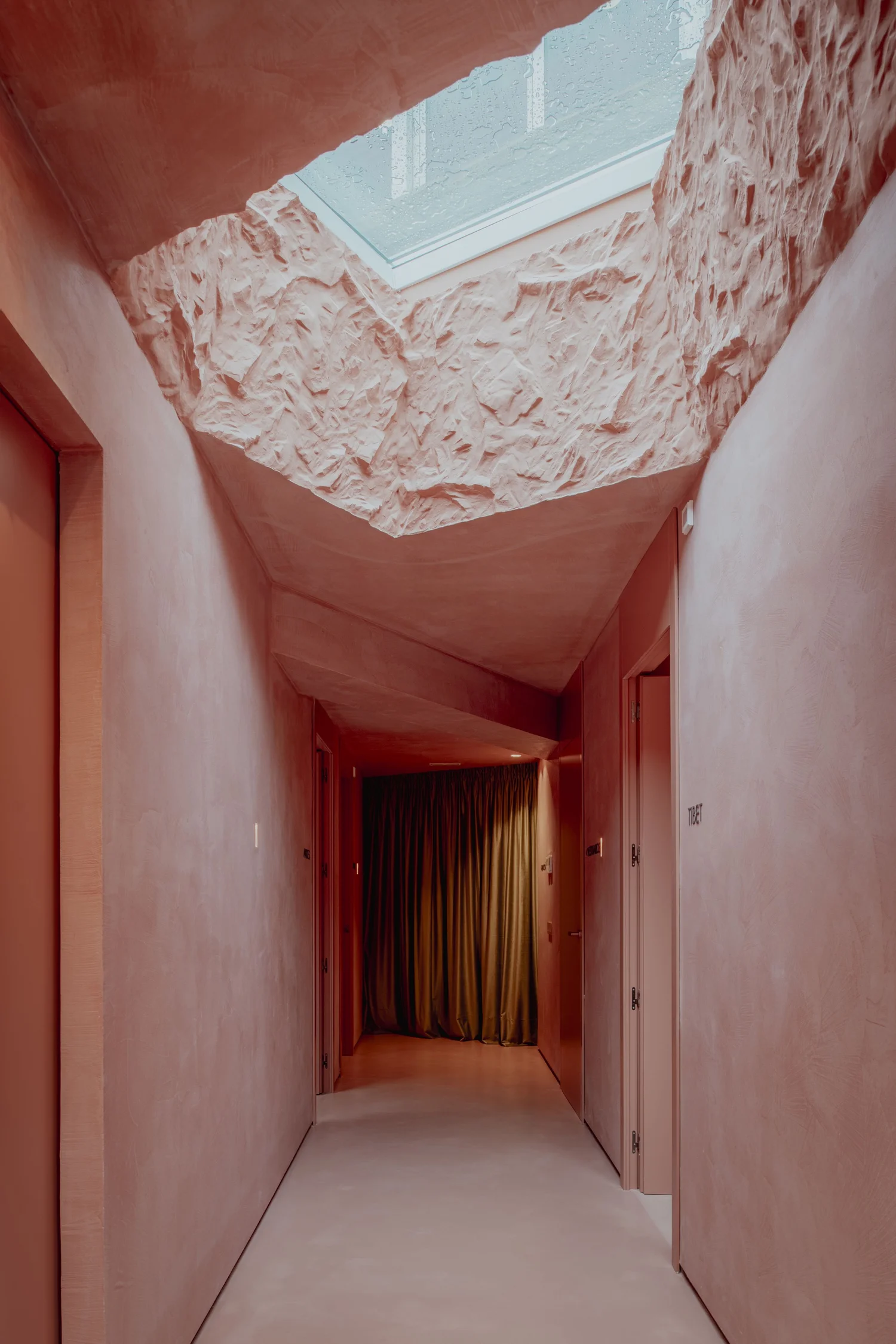 Entrada de Amuna Vitality Clinic, Calle Velázquez 157, Madrid