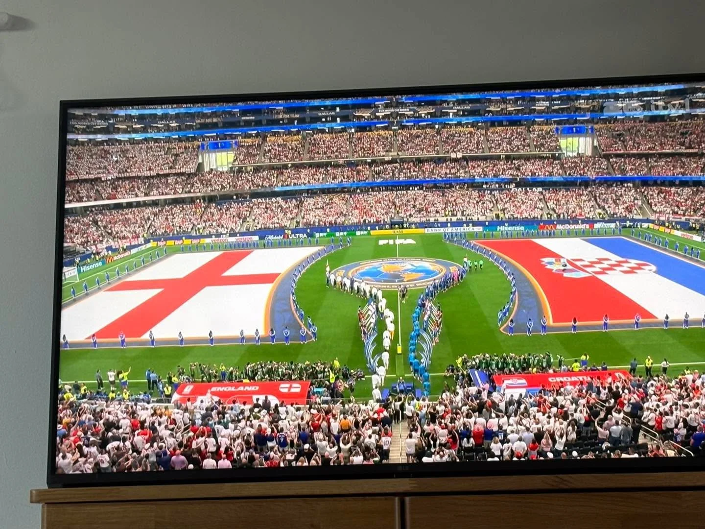 So normally I am an England fan 🏴󠁧󠁢󠁥󠁮󠁧󠁿 because obvs. I&rsquo;m British, but darn your seriously gonna make me choose a side on my first World Cup match because I also have Croatian 🇭🇷 roots?? Oh and the Croatian side is pretty damn good!! T