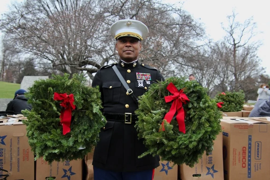 Wreaths for Veterans Out