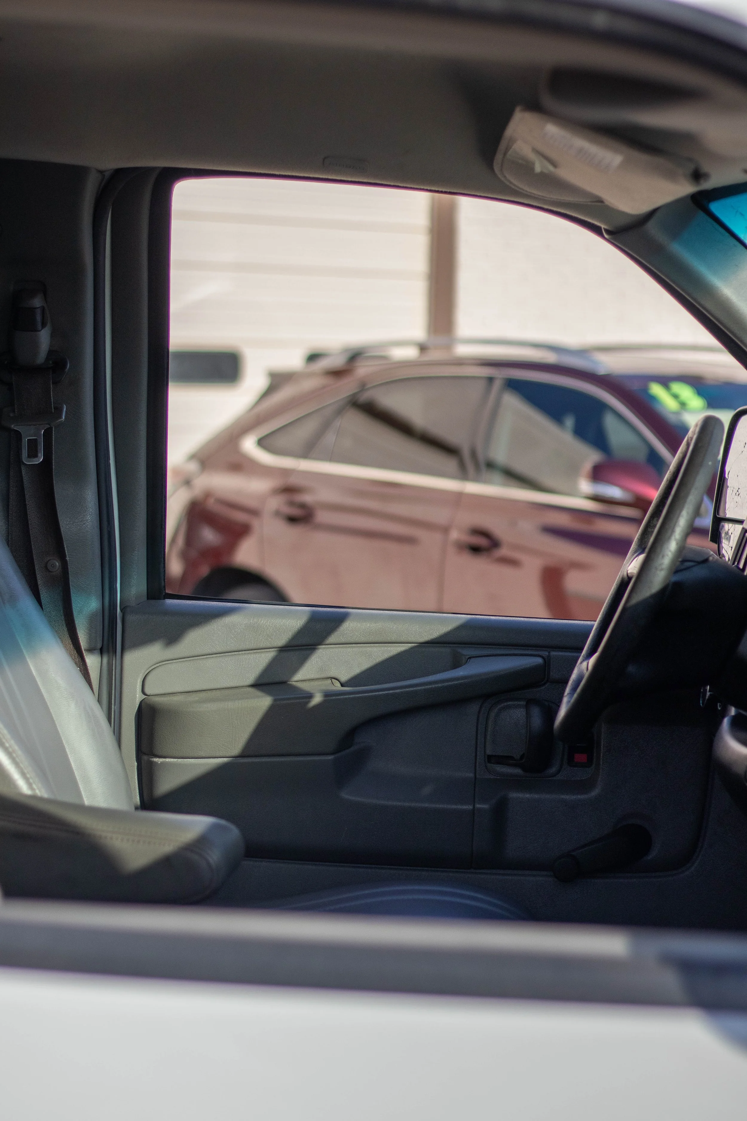 Nikaw Auto Sales_ Work Van-5633.JPG
