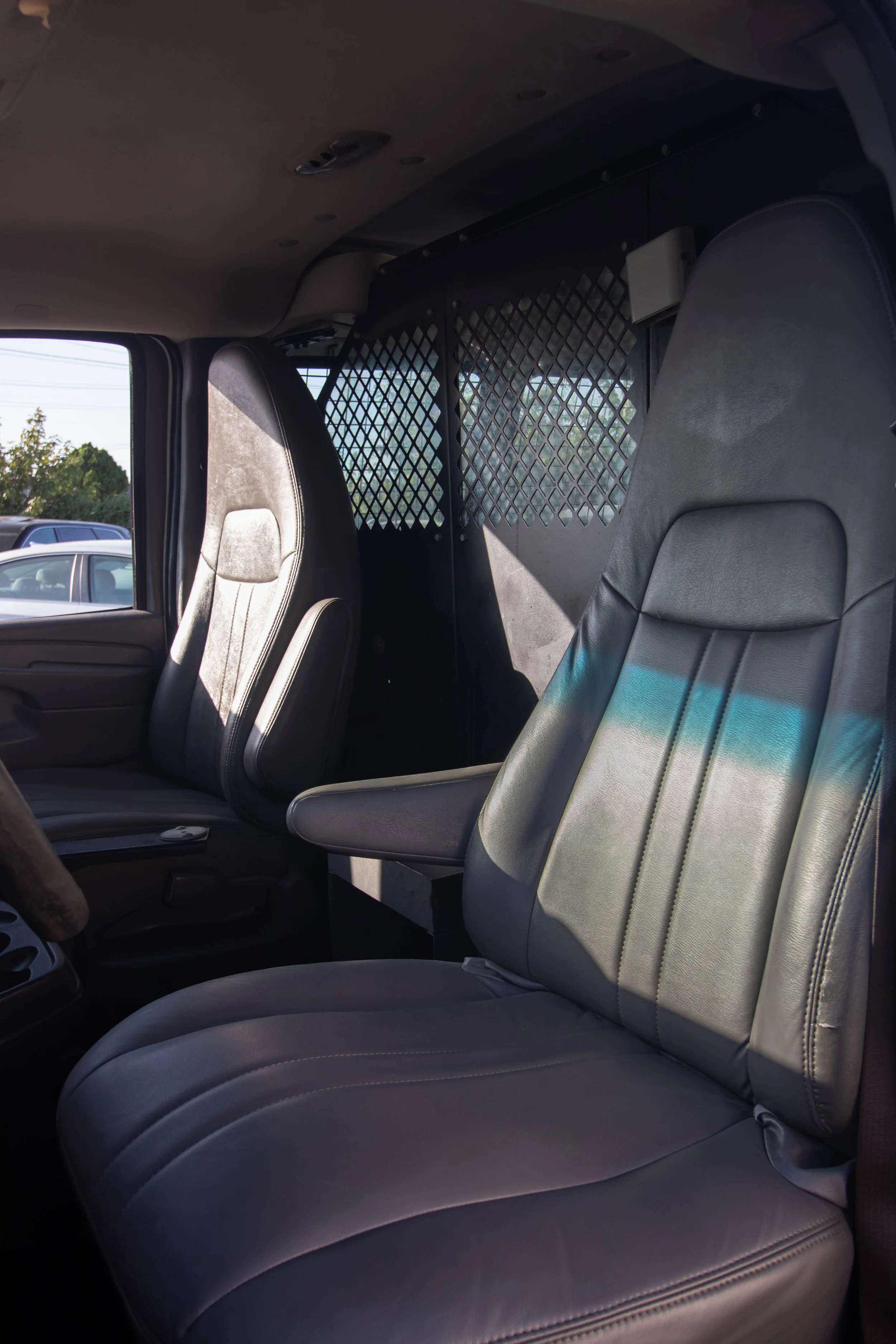 Nikaw Auto Sales_ Work Van-5547.JPG