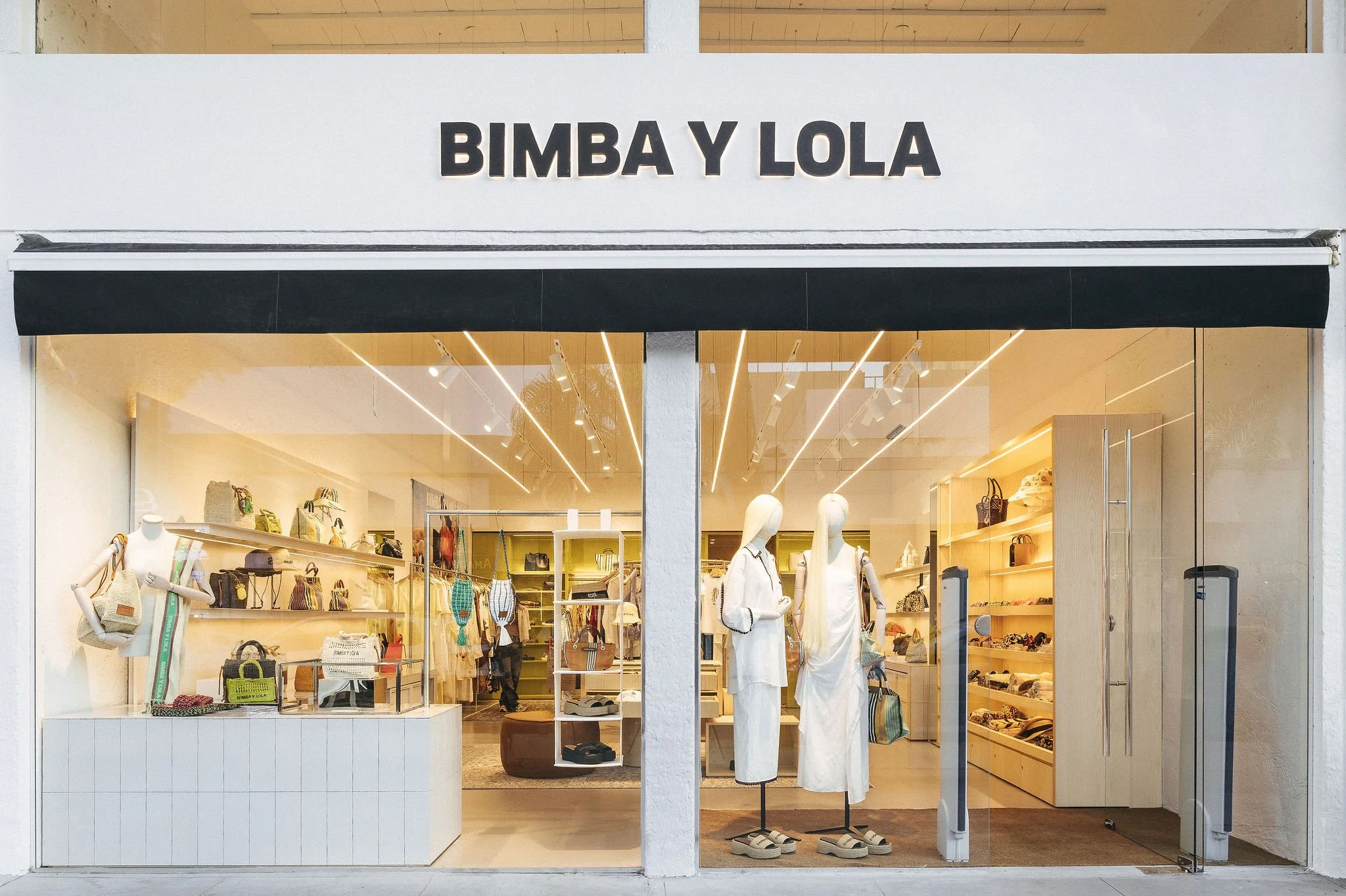 11-BimbayLola.jpg