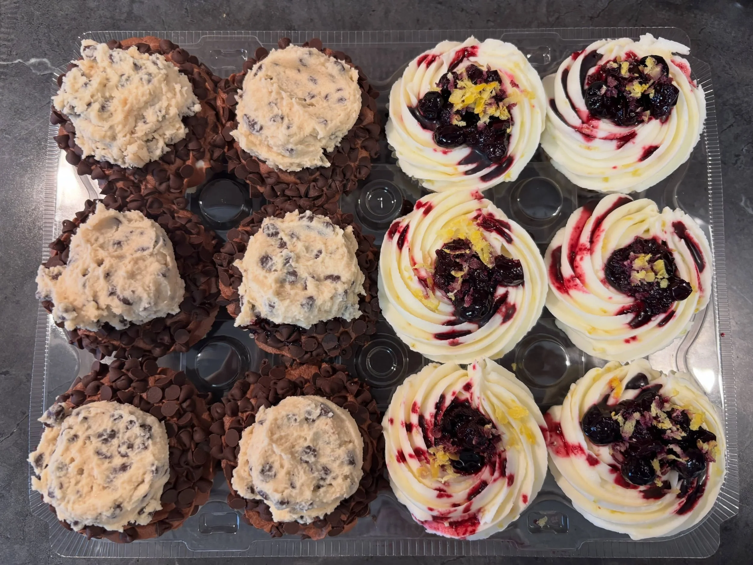 Can&rsquo;t pick between two flavors? Why not mix and match! 🧁

Pictured are 
🍋🫐Lemon blueberry cupcakes
🍪🥛Cookie dough cupcakes
🍫Chocolate raspberry cupcakes 
and the July specialty, 
🫐🍓Mixed Berry cupcake!! 

If you&rsquo;re interested in o