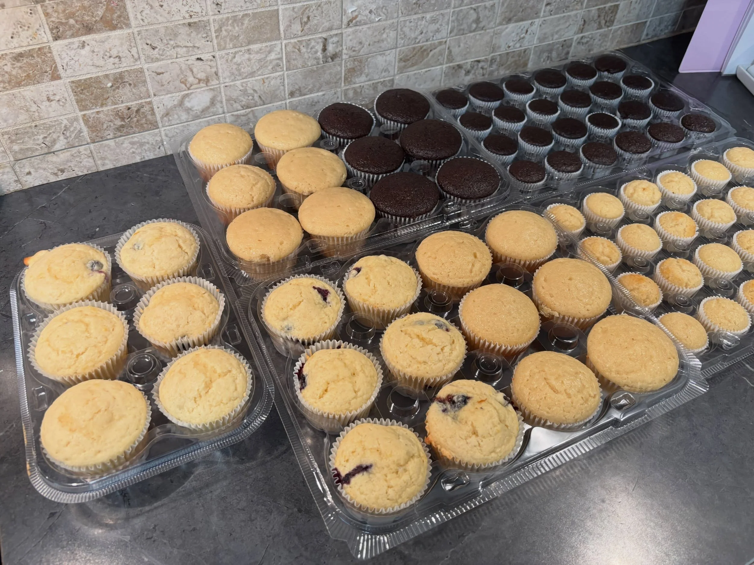 Busy in the kitchen! 🧁
Thank you so much to anyone who has ordered from me so far! I&rsquo;m extremely grateful and happy to be able to bake for others. 🫶

If you&rsquo;re interested in ordering from me here are the links are in my bio! 

📞 413-66
