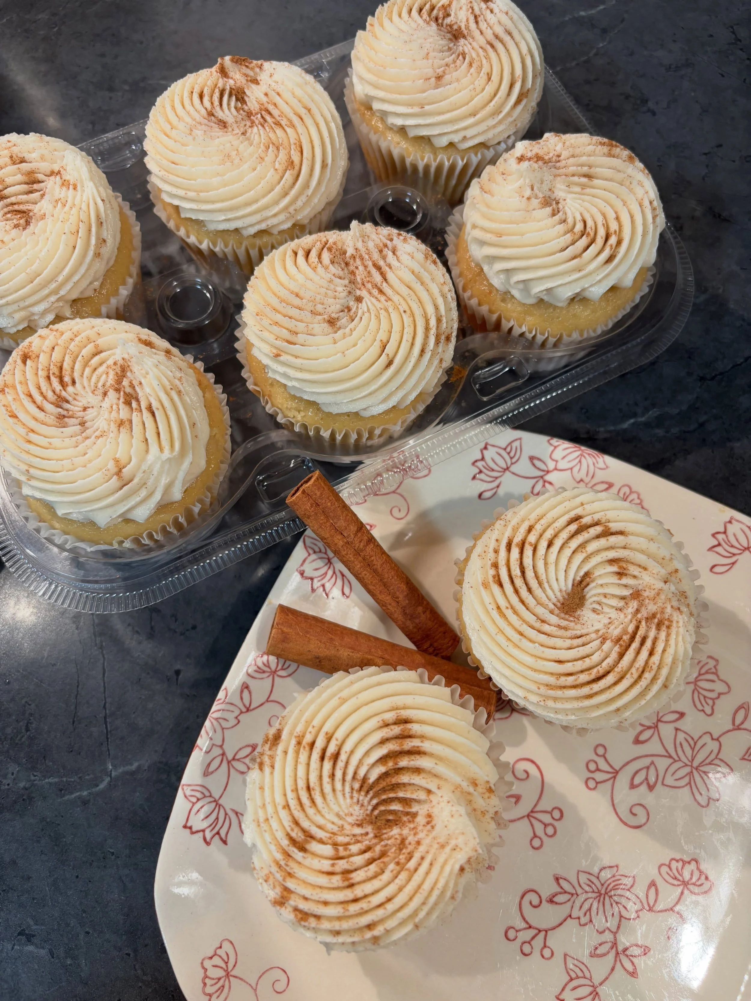 Introducing the September specialty flavor!! Brown Sugar Maple!! 🍂🍁🍎
This flavor is a maple cupcake with brown sugar buttercream, filled with an apple cider caramel and sprinkled with cinnamon on top! 
This flavor will be available through Septemb