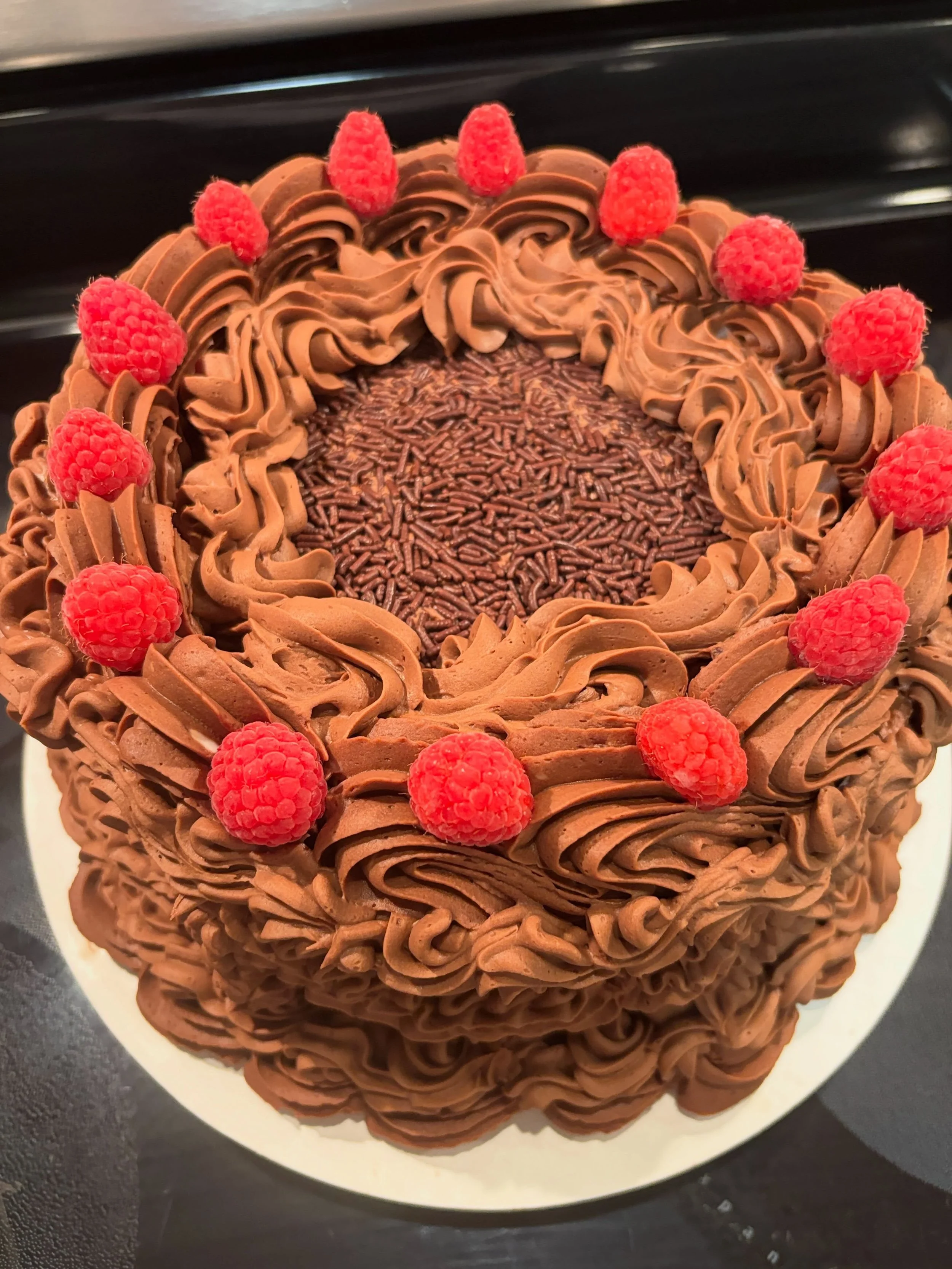 I&rsquo;m happy to announce orders are now officially available!! Thank you to all who ordered cakes from me while I worked on practicing and building a portfolio. I look forward to continuing to make cakes and learning more! 🎂🍰

To start out I am 