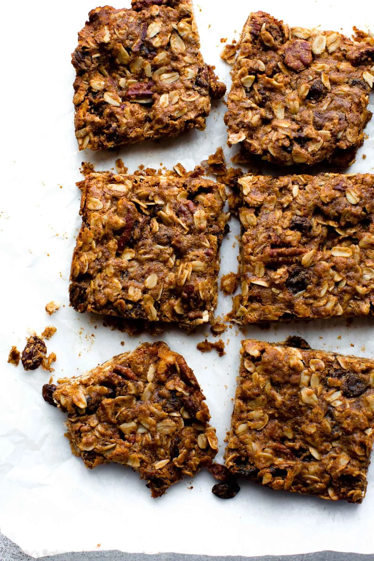 Soft Healthy Oatmeal Raisin Granola Bars
