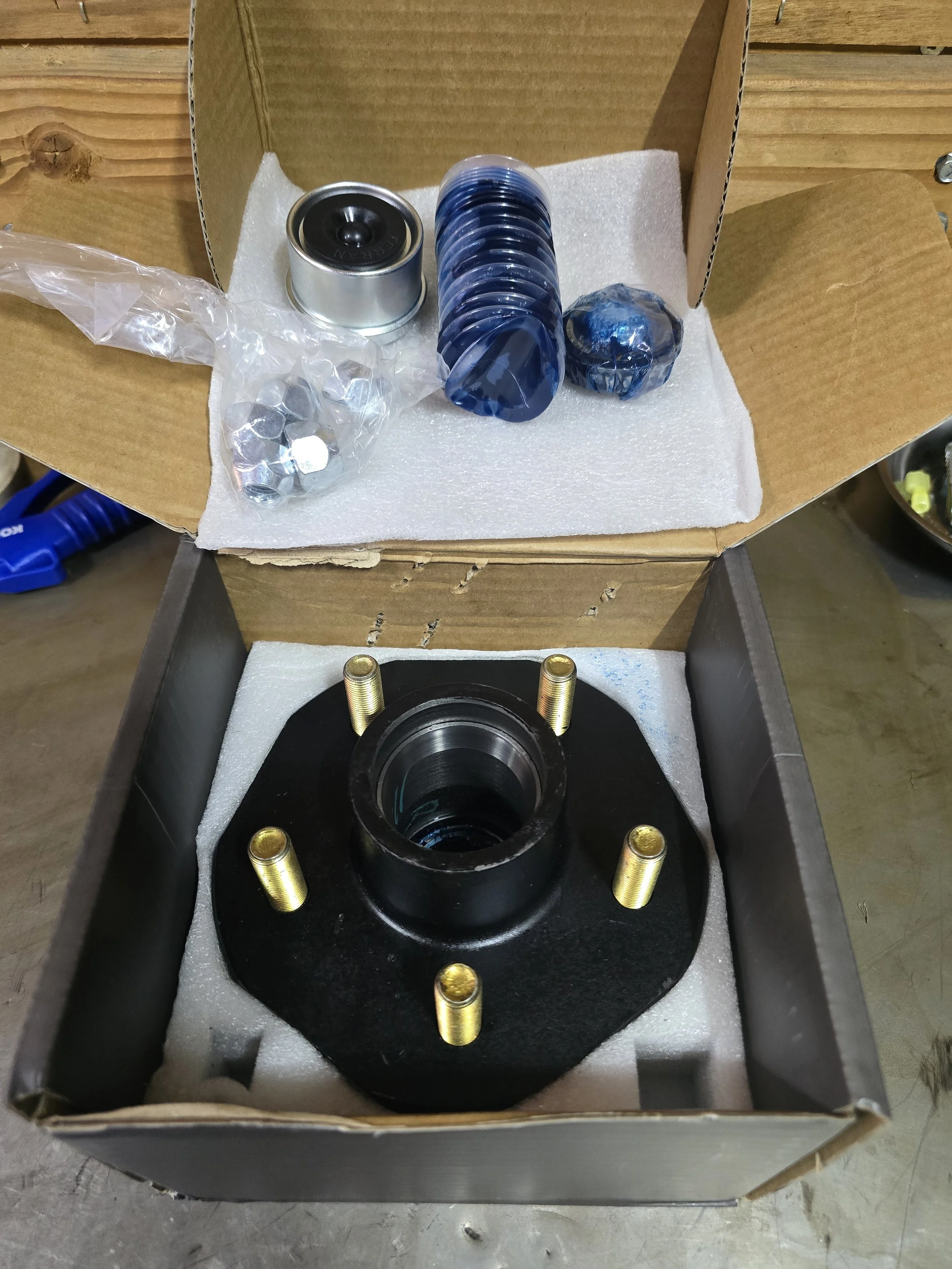3.5k idler hub assembly 5 x 4.5 Terran industries