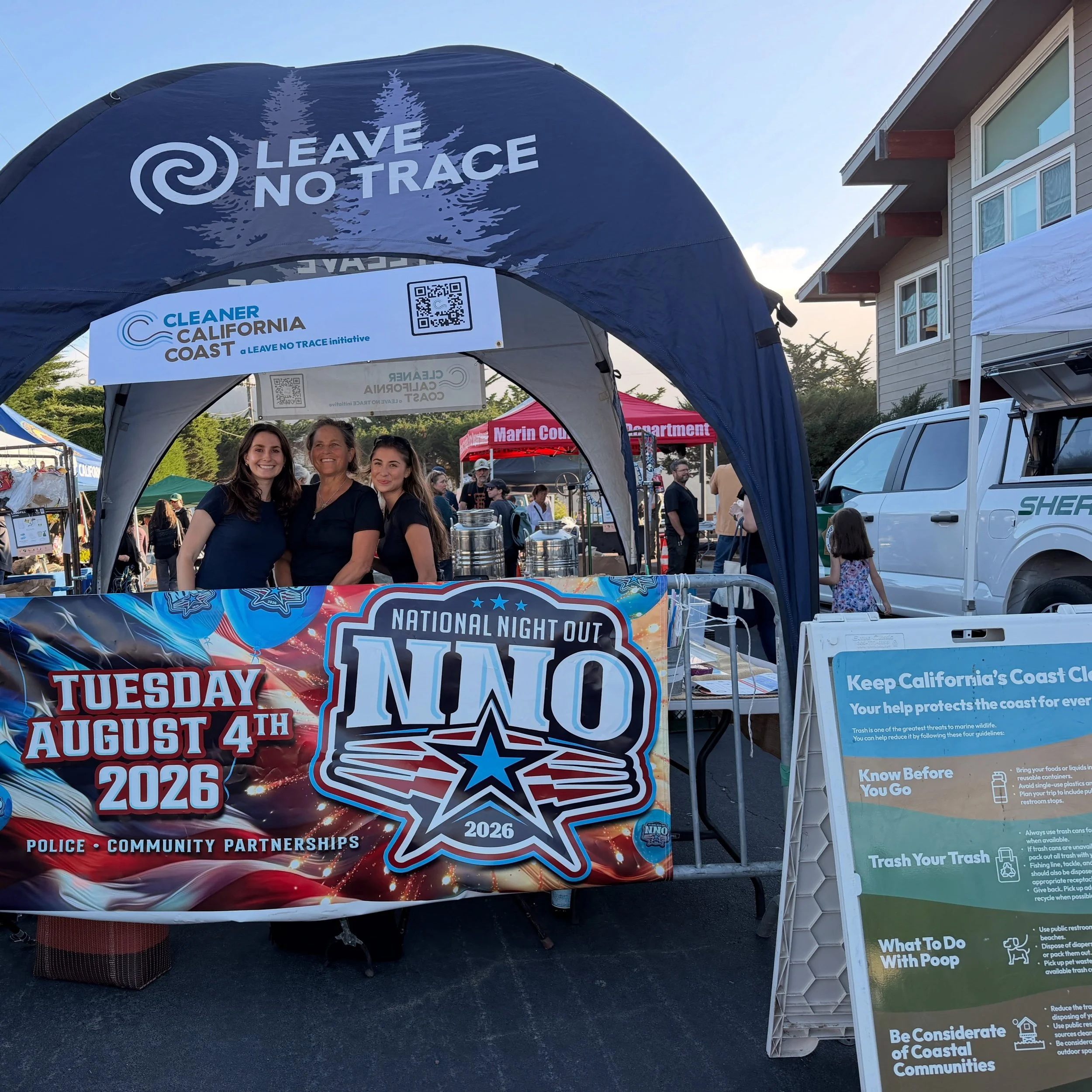 We had an amazing time celebrating National Night Out with the Point Reyes Station community! 🌖💫

Last week, Cleaner California Coast teamed up with @westmarinfoodsystems (https://www.instagram.com/westmarinfoodsystems/) and the West Marin Lions Cl