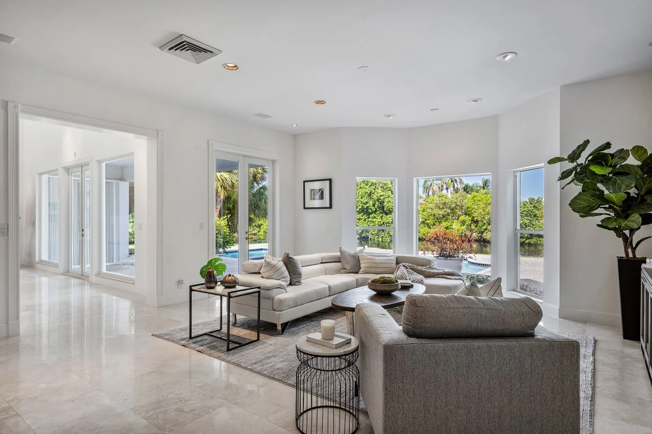 45 Curlew Road, Lantana - Family Room