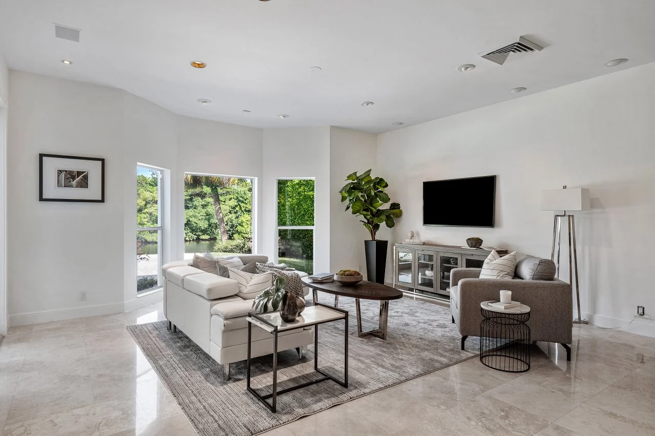 45 Curlew Road, Lantana - Family Room