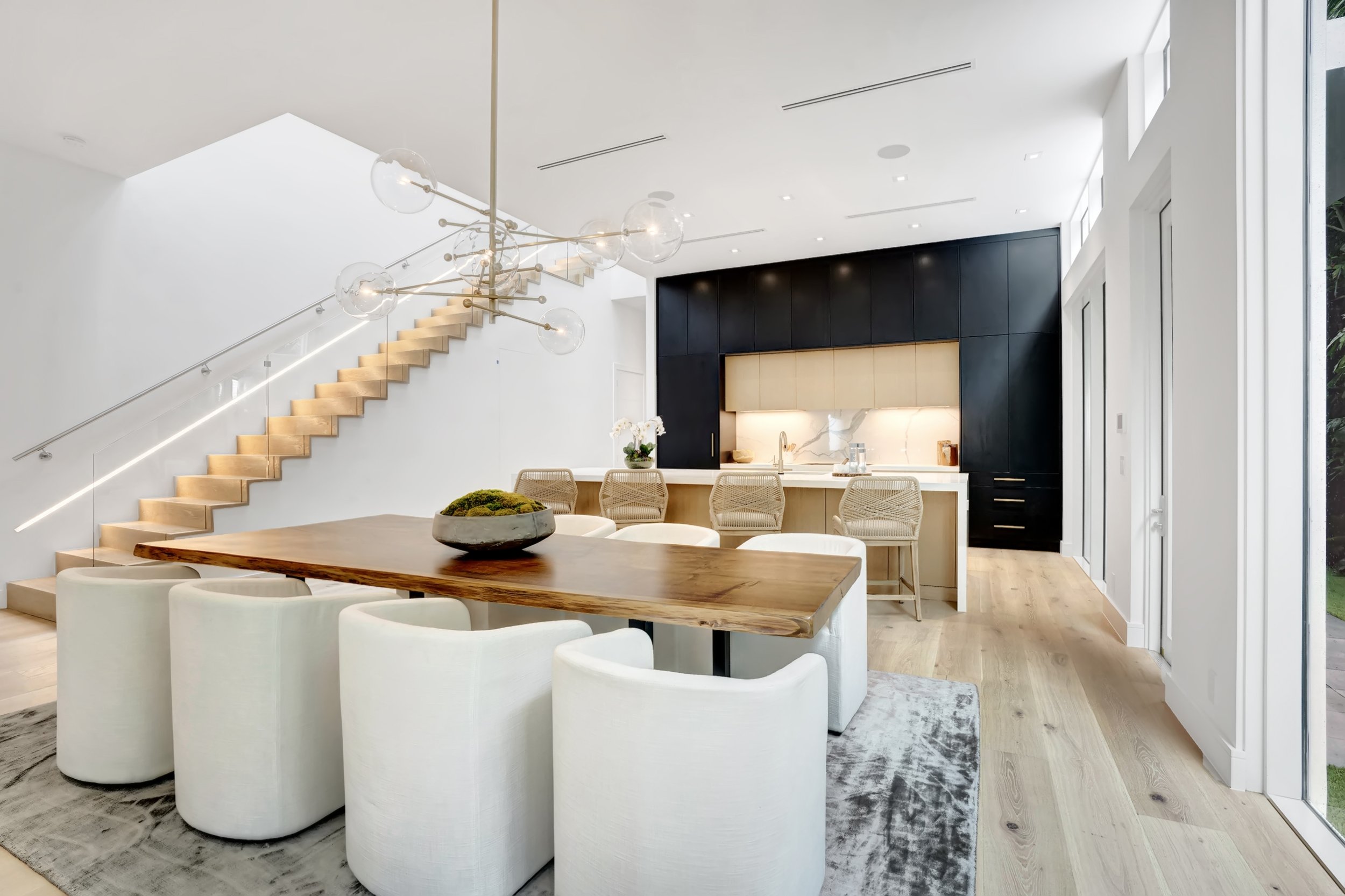 239 NE 7th Ave - Dining Room