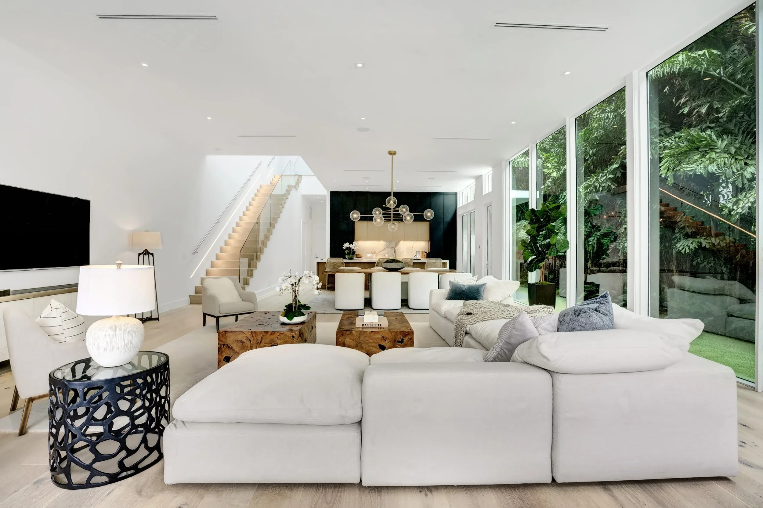 239 NE 7th Ave - Living Room