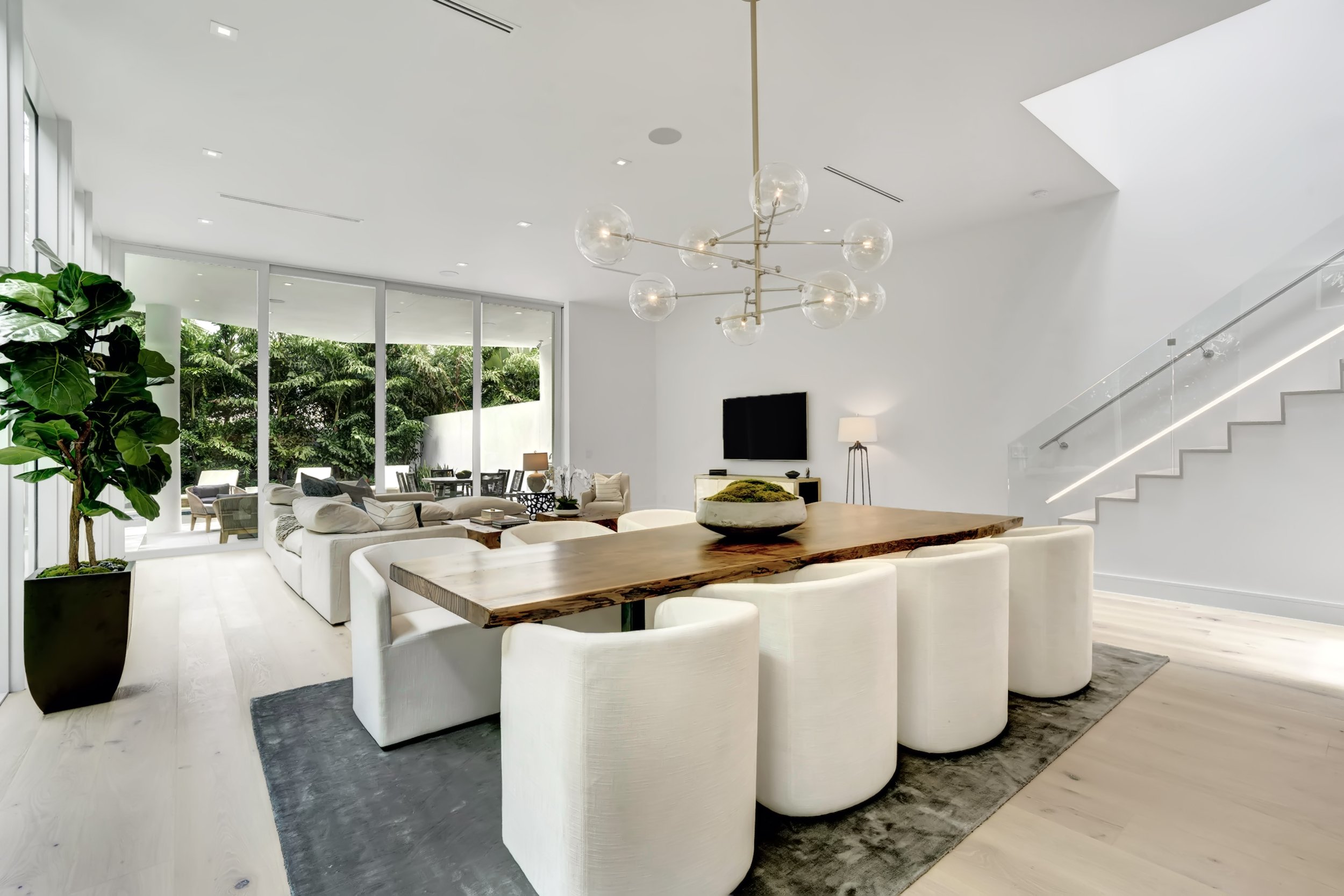 239 NE 7th Ave - Dining Room